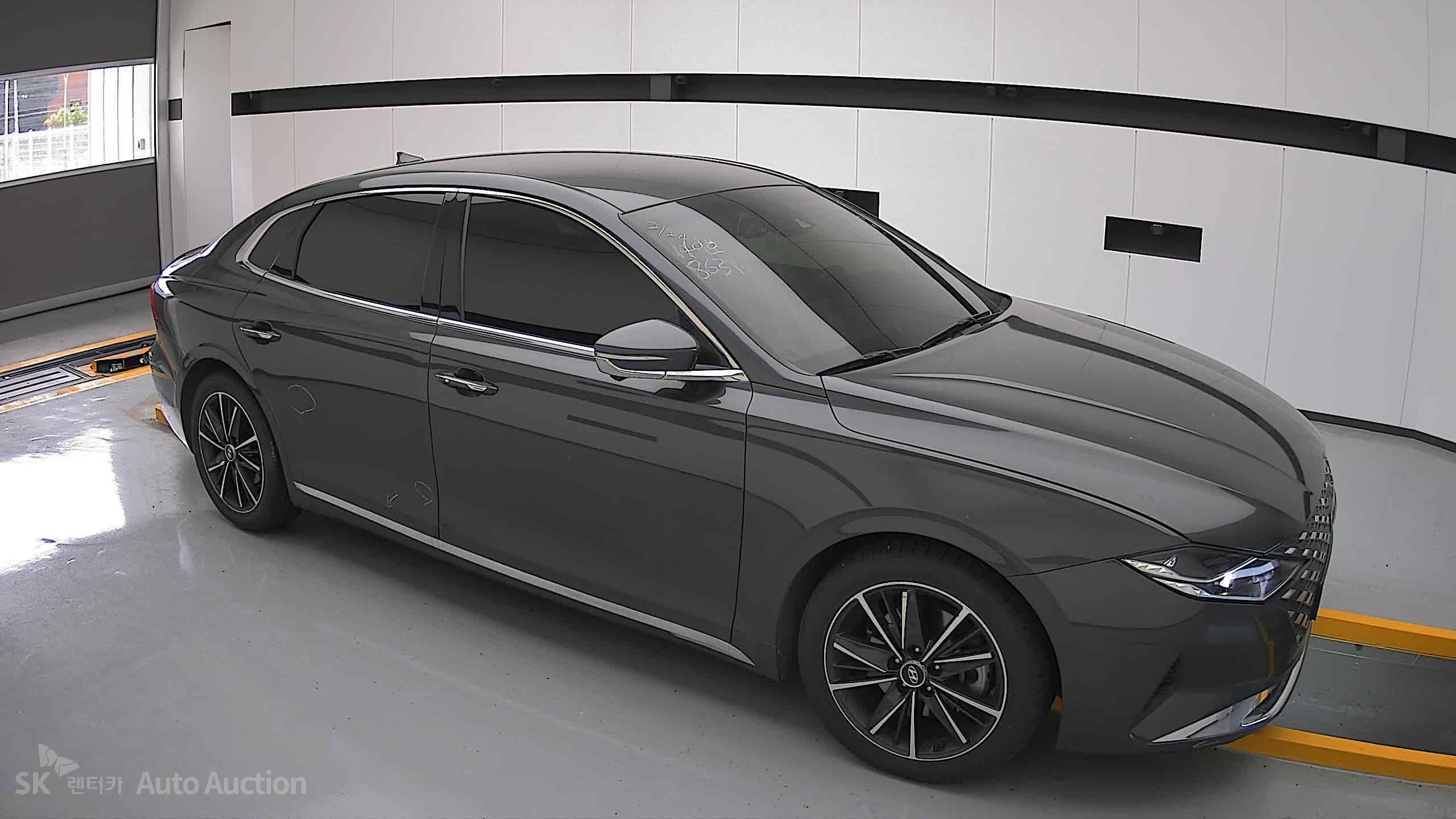 2021 - hyundai grandeur