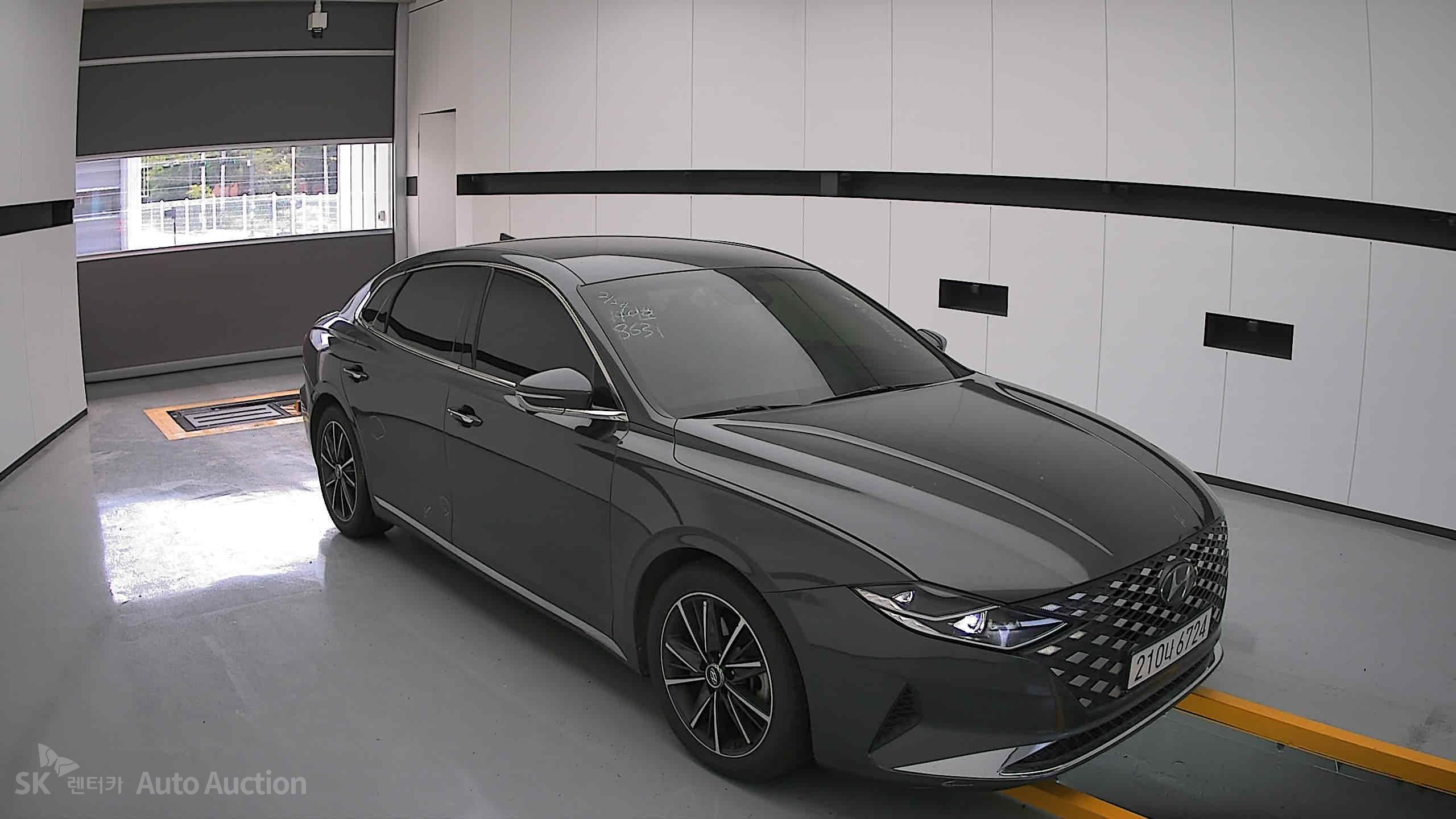 2021 - hyundai grandeur