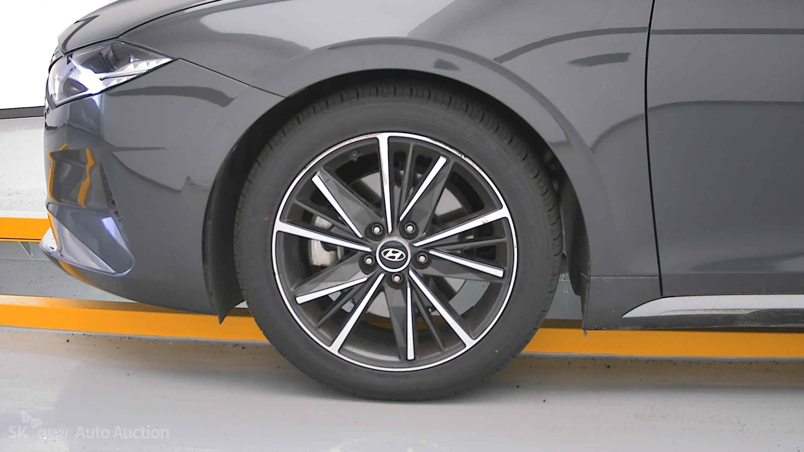 2021 - hyundai grandeur