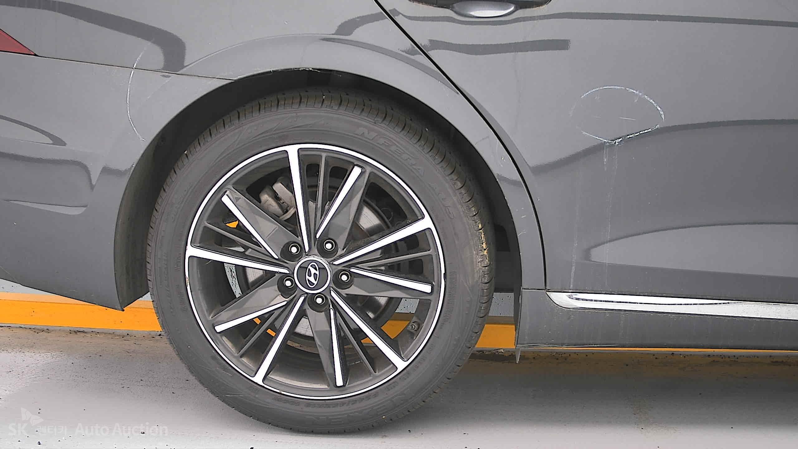 2021 - hyundai grandeur
