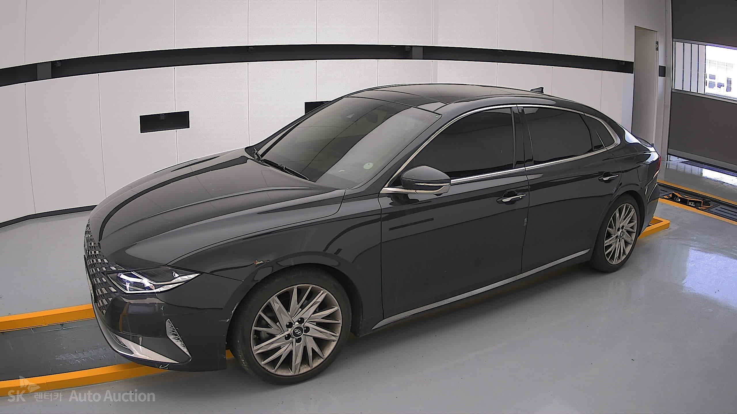 2021 - hyundai grandeur