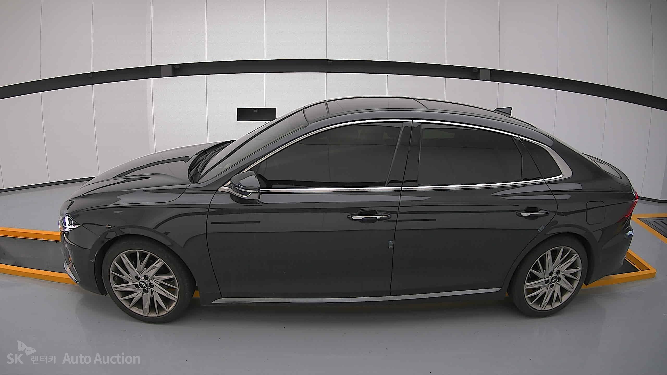 2021 - hyundai grandeur