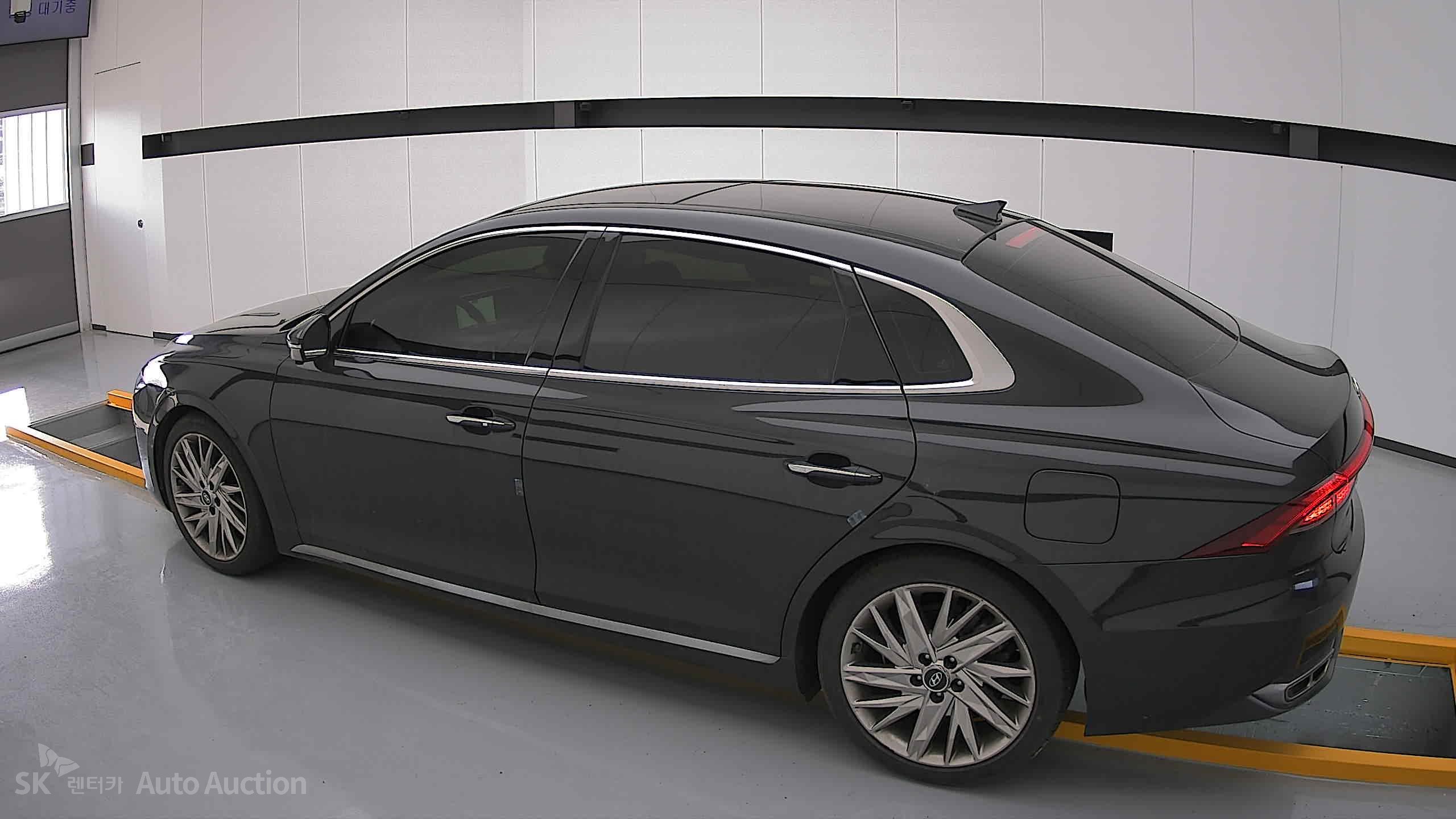 2021 - hyundai grandeur