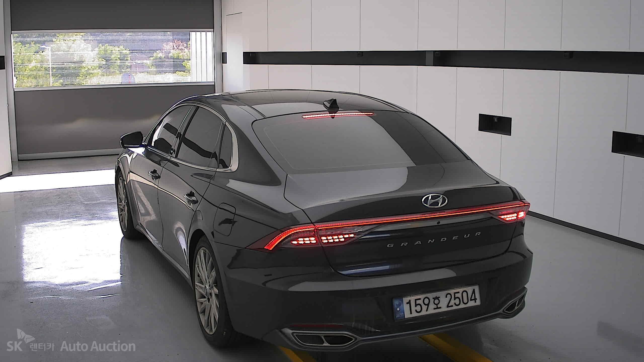 2021 - hyundai grandeur