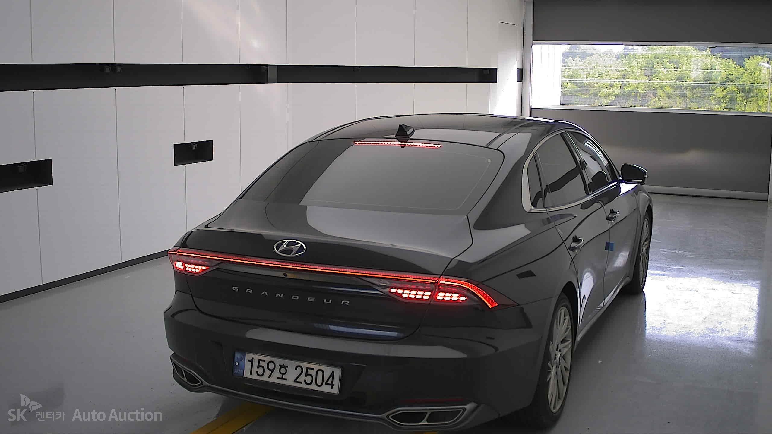 2021 - hyundai grandeur
