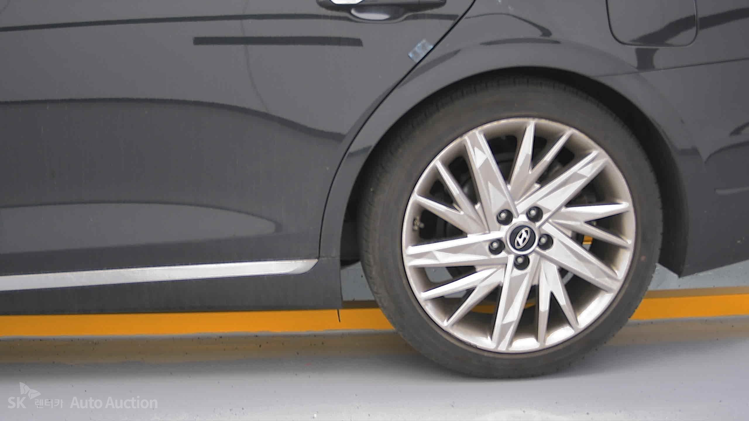 2021 - hyundai grandeur