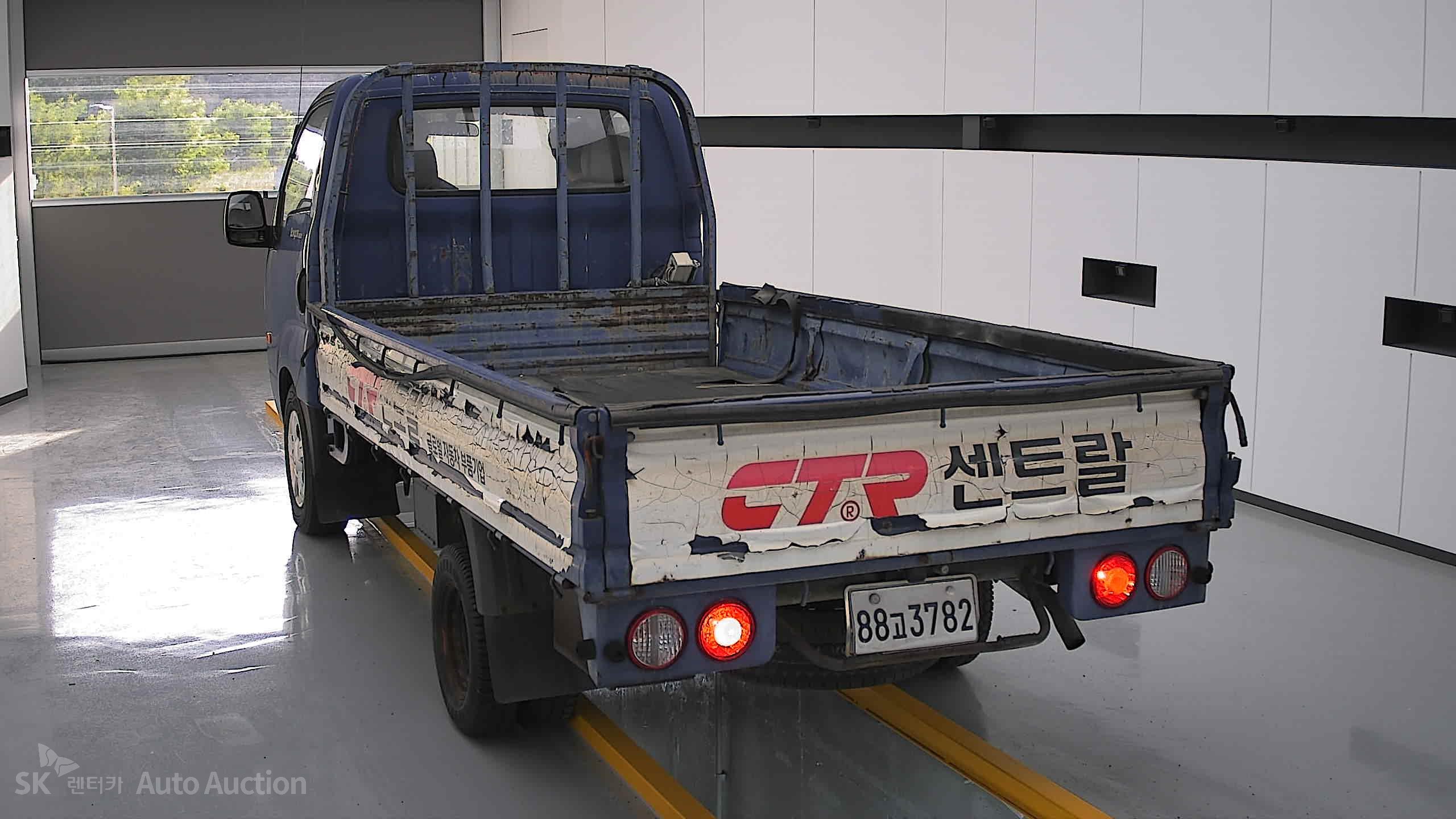 2010 - kia bongo iii