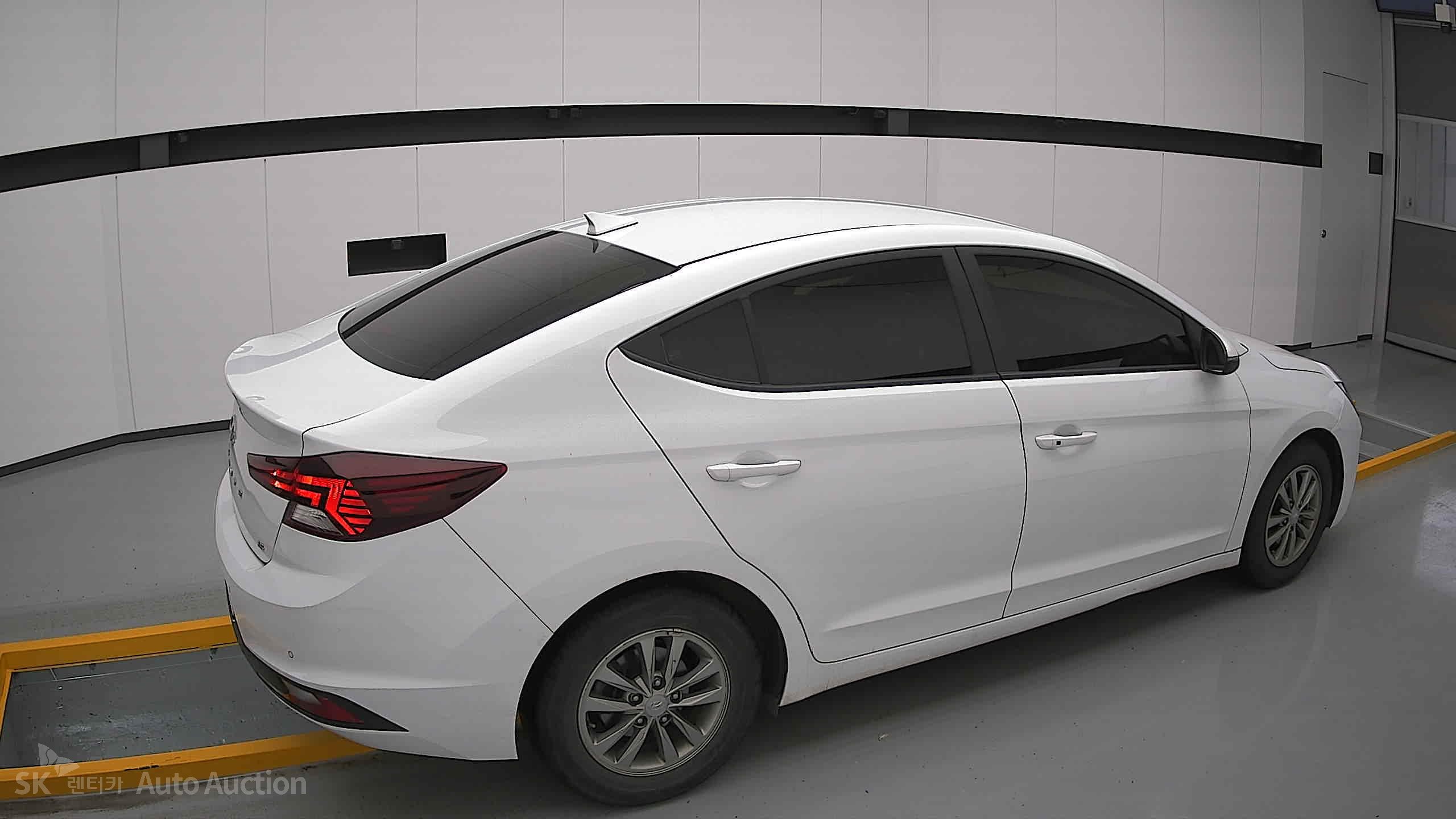 2020 - hyundai avante ad