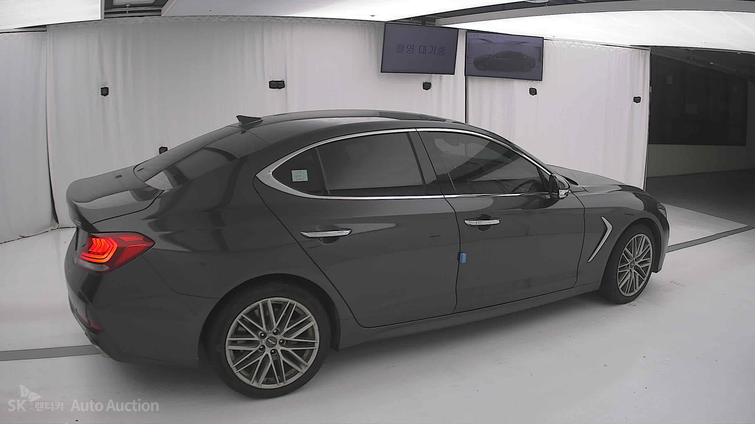 2019 - genesis g70