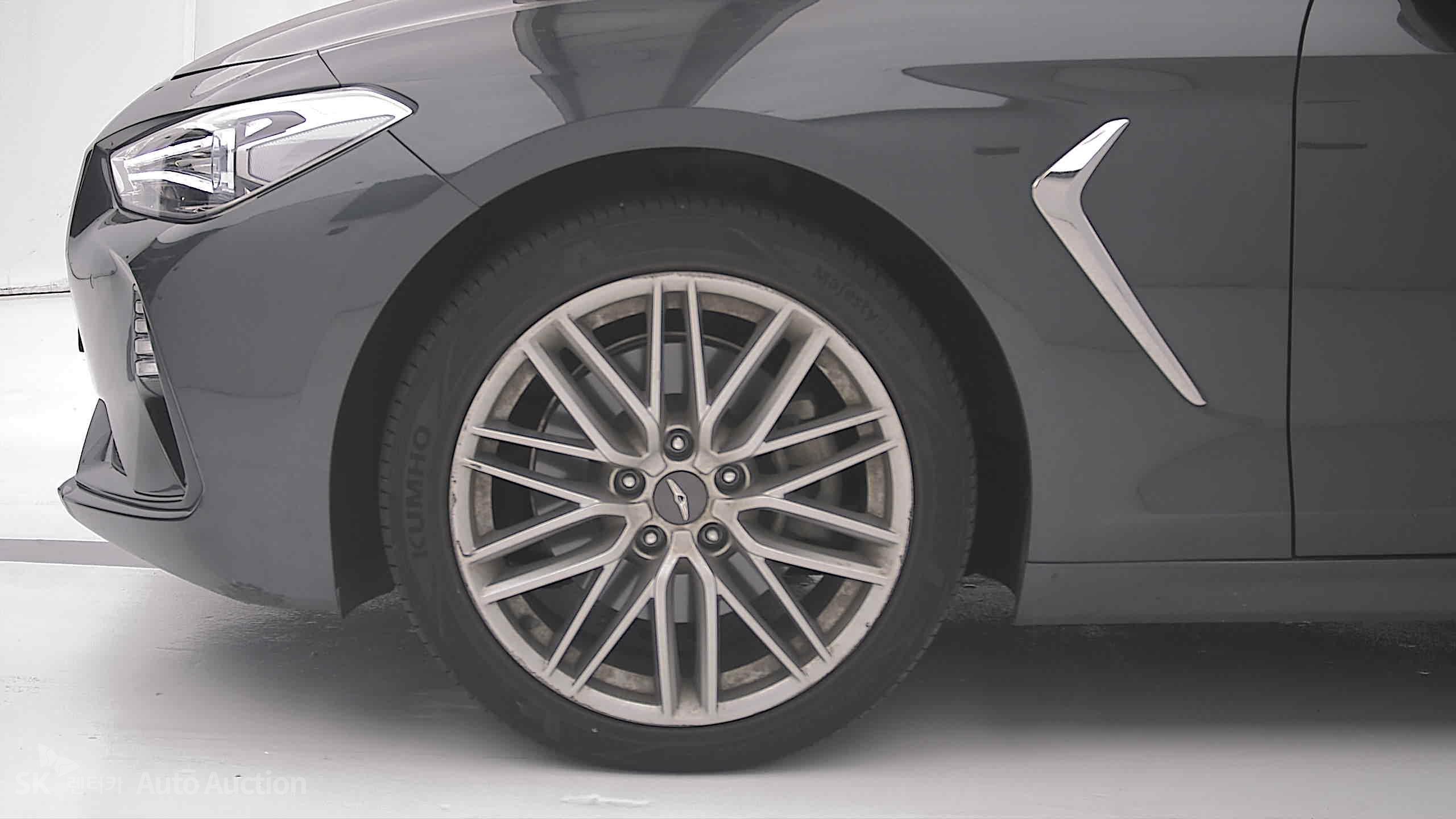 2019 - genesis g70