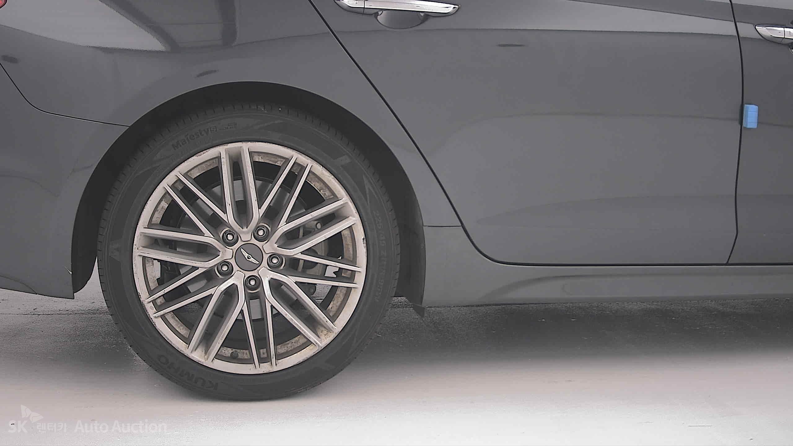 2019 - genesis g70