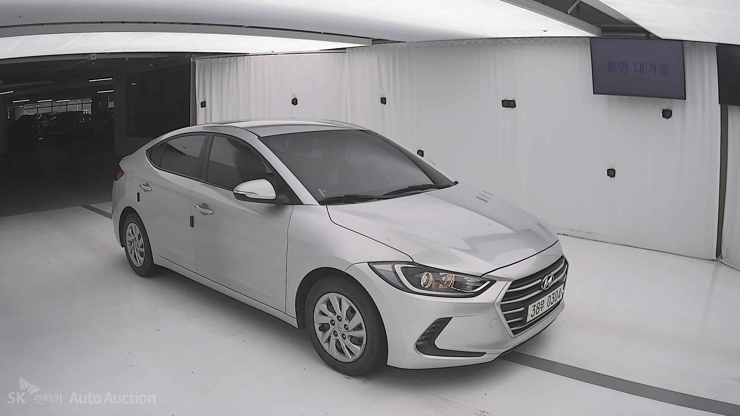 2017 - hyundai avante ad