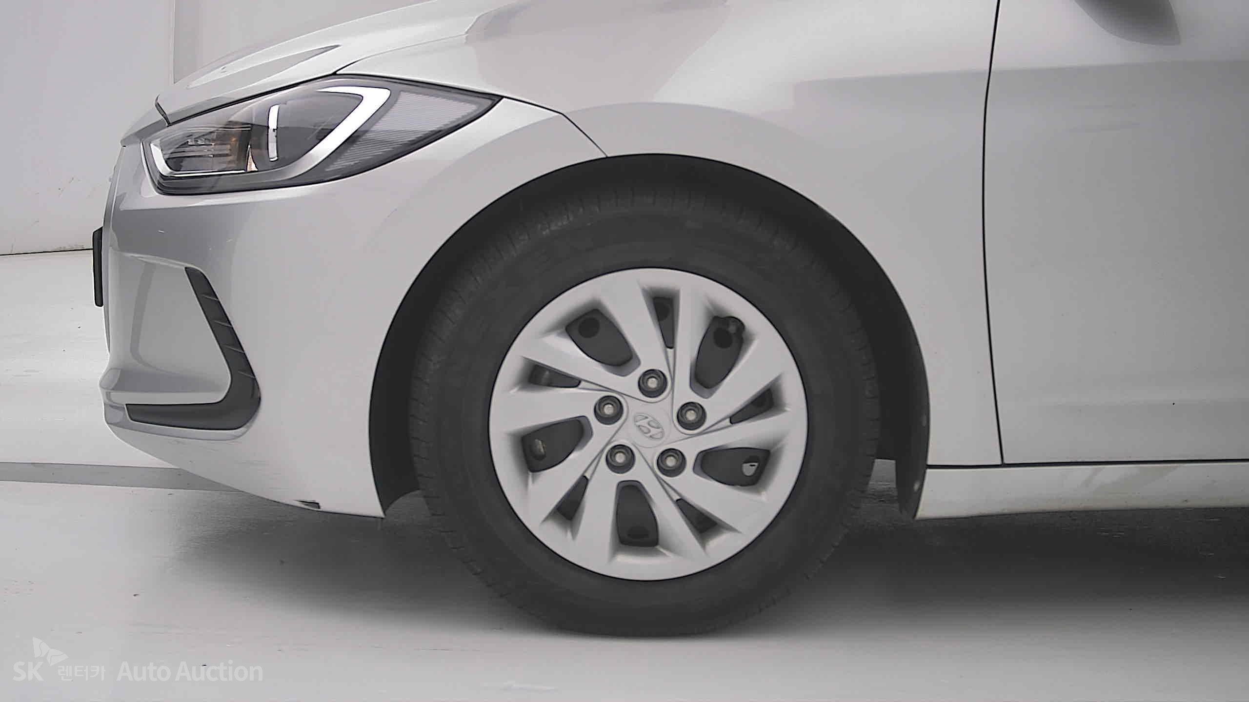2017 - hyundai avante ad