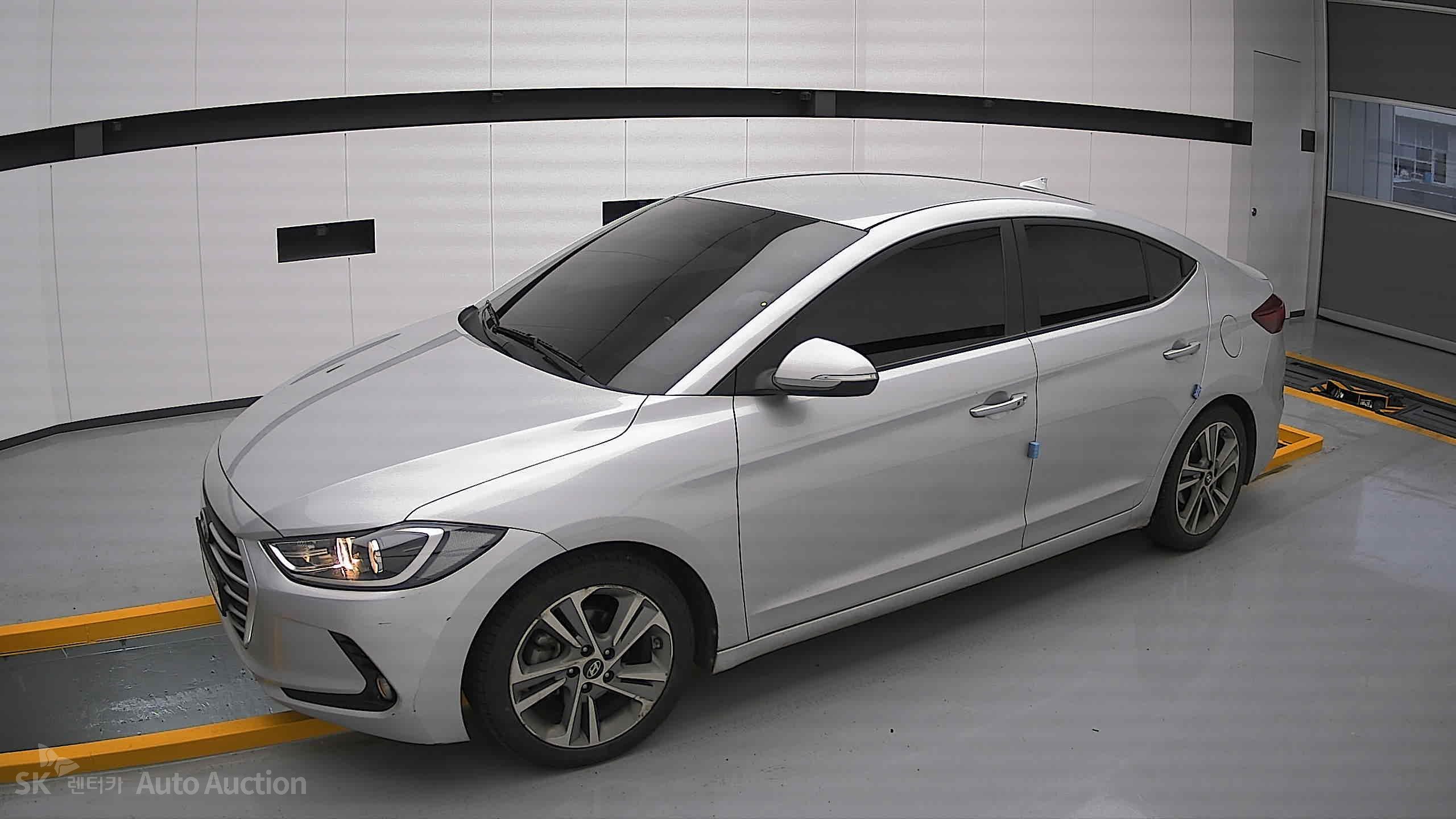 2018 - hyundai avante ad