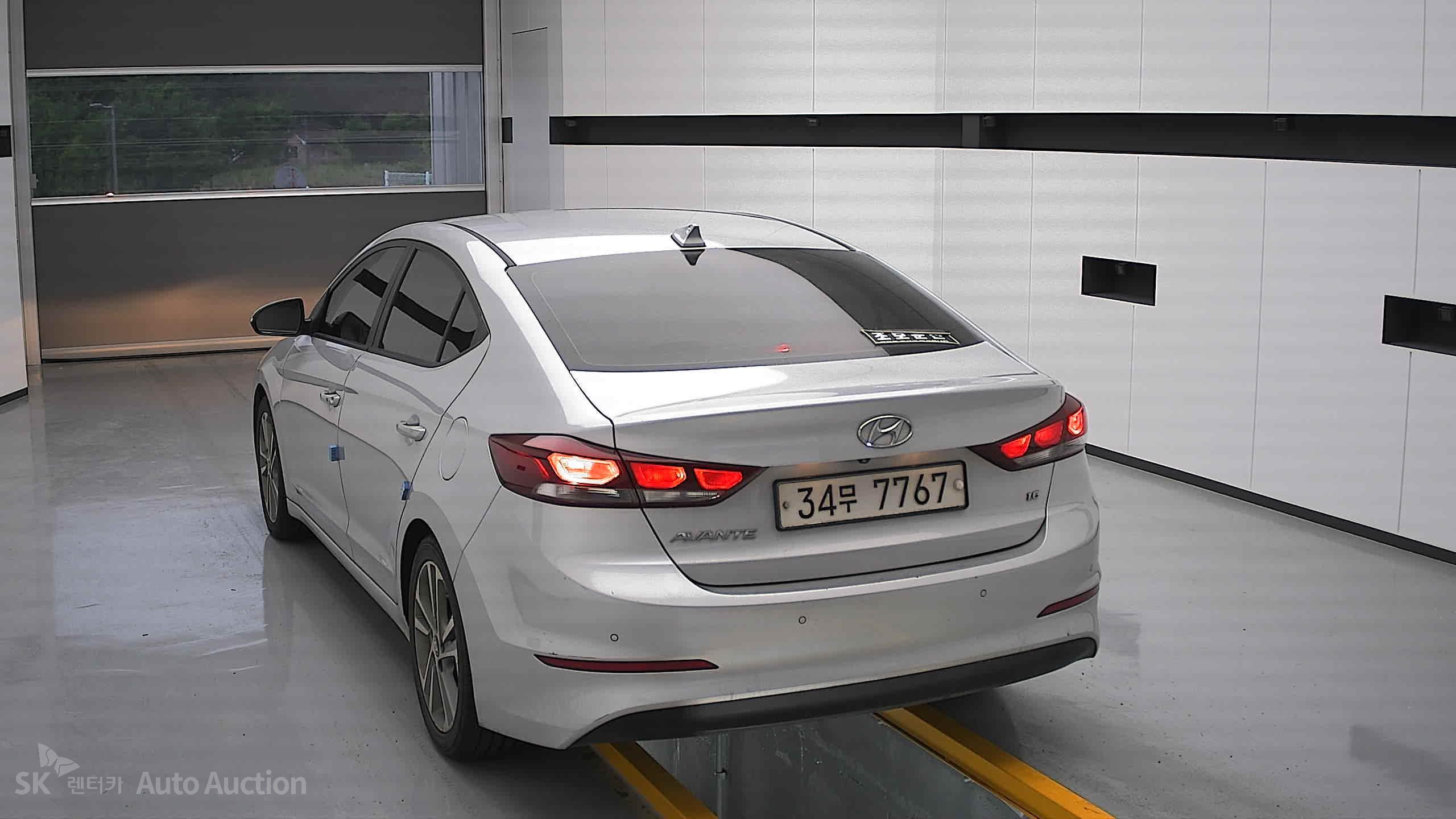 2018 - hyundai avante ad