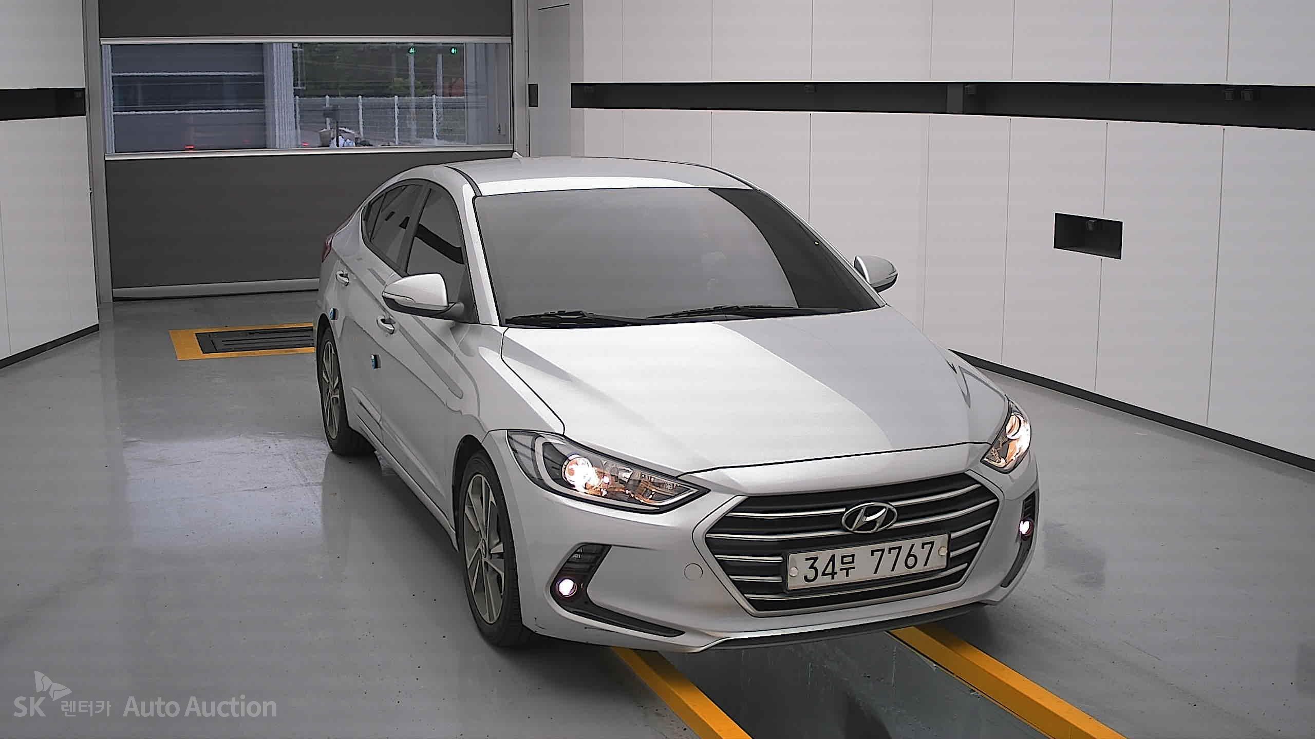 2018 - hyundai avante ad