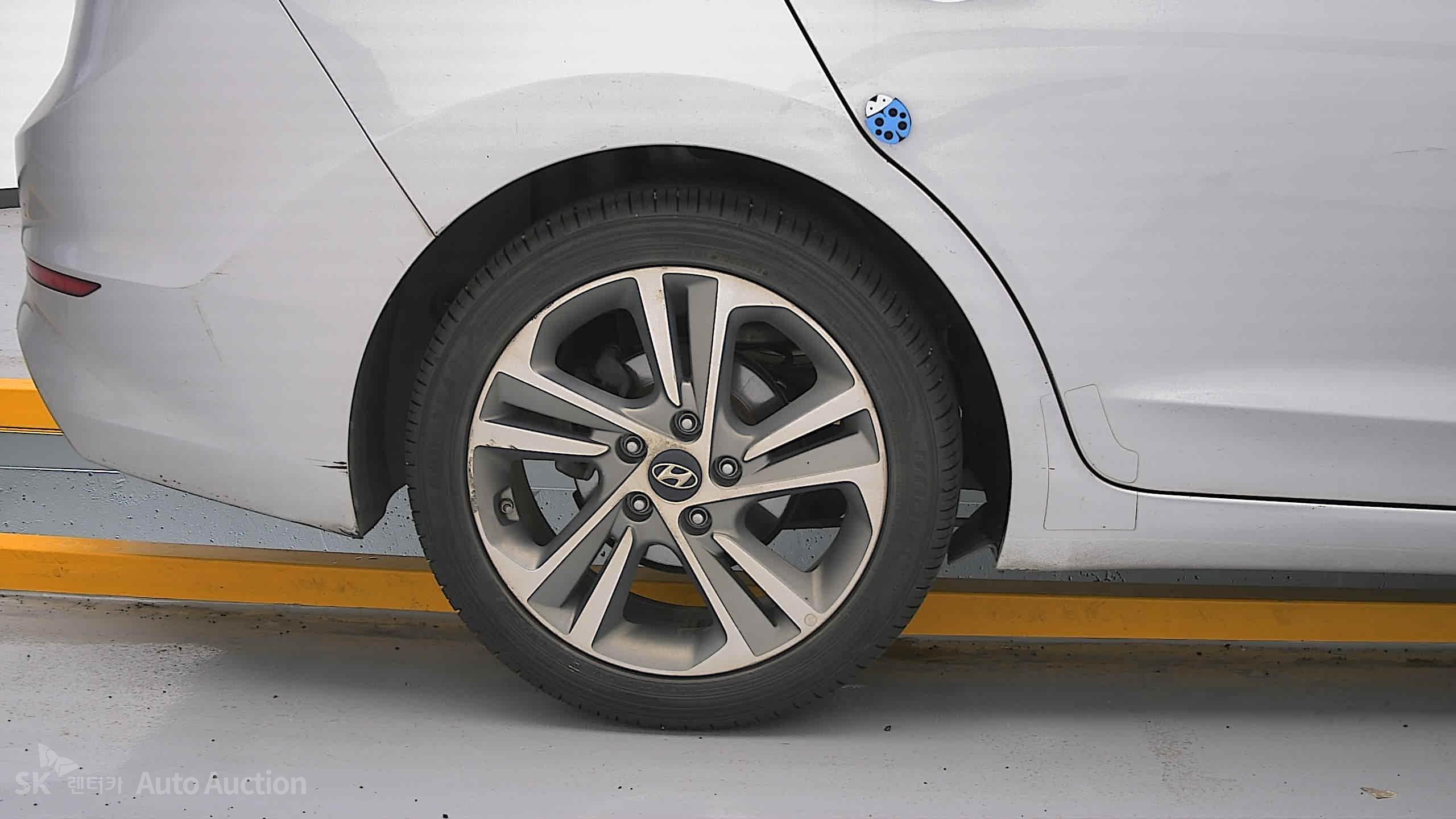 2018 - hyundai avante ad