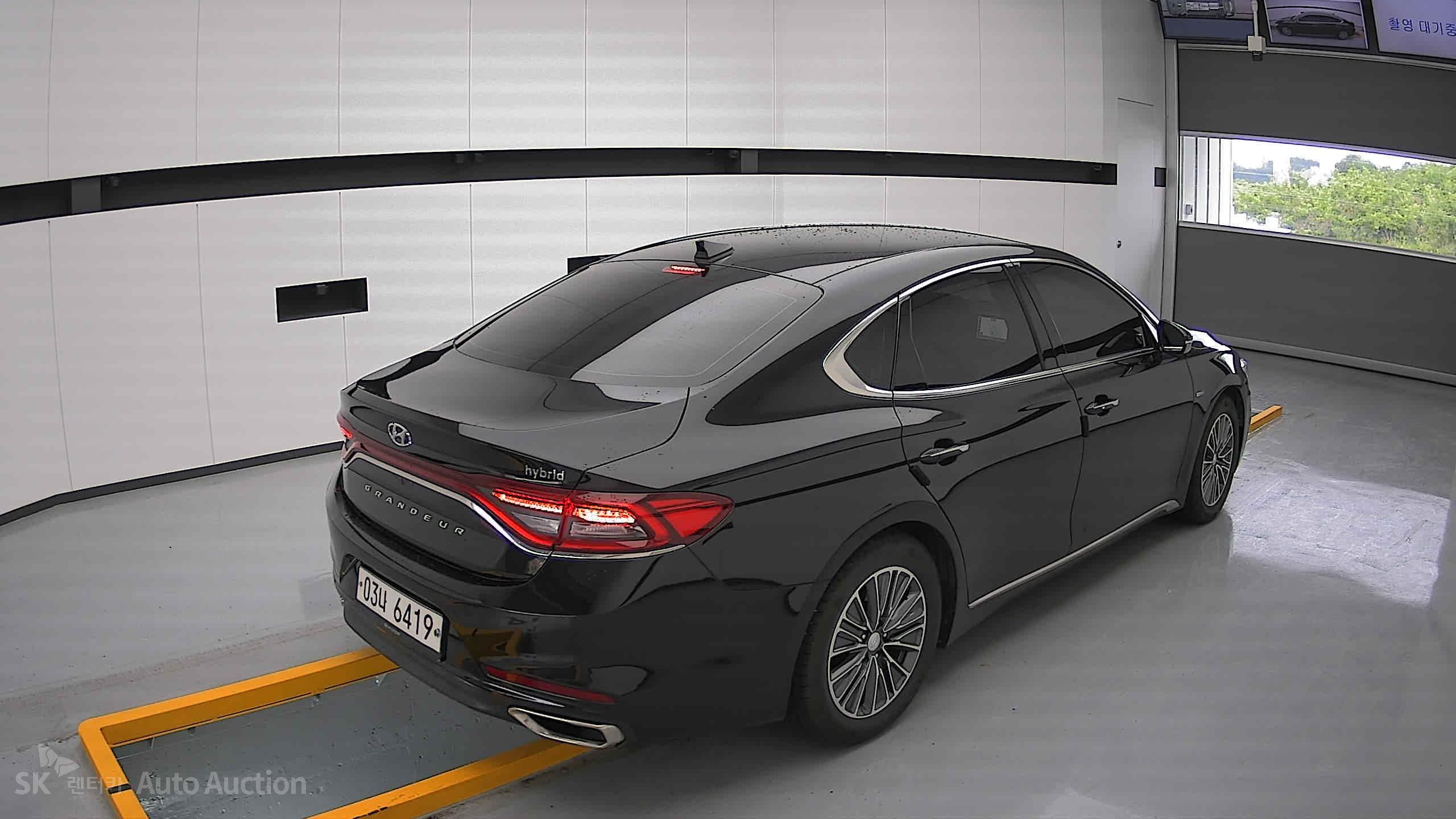 2018 - hyundai grandeur