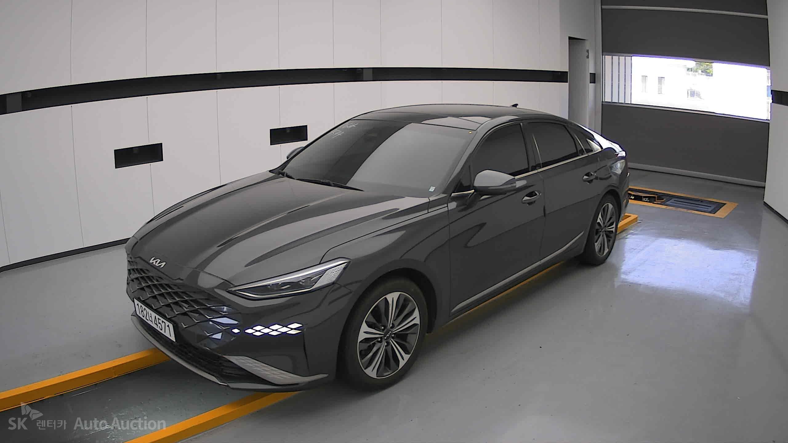 2022 - kia k8