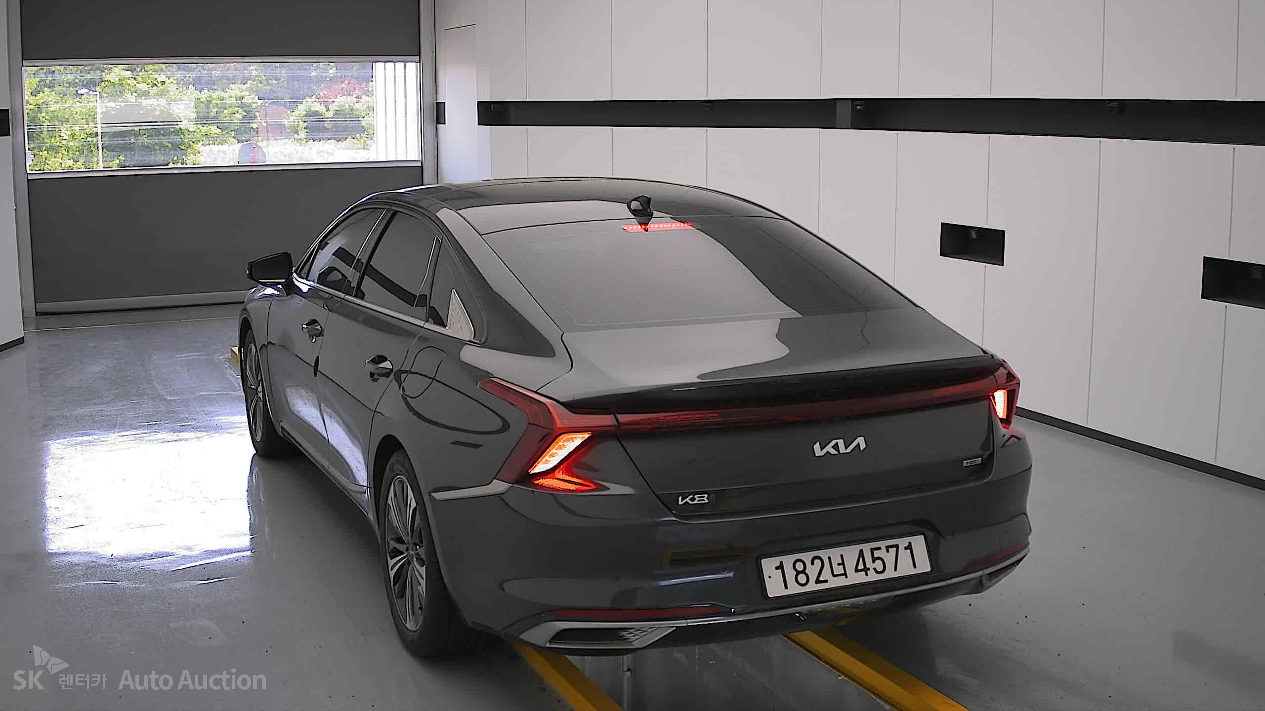 2022 - kia k8