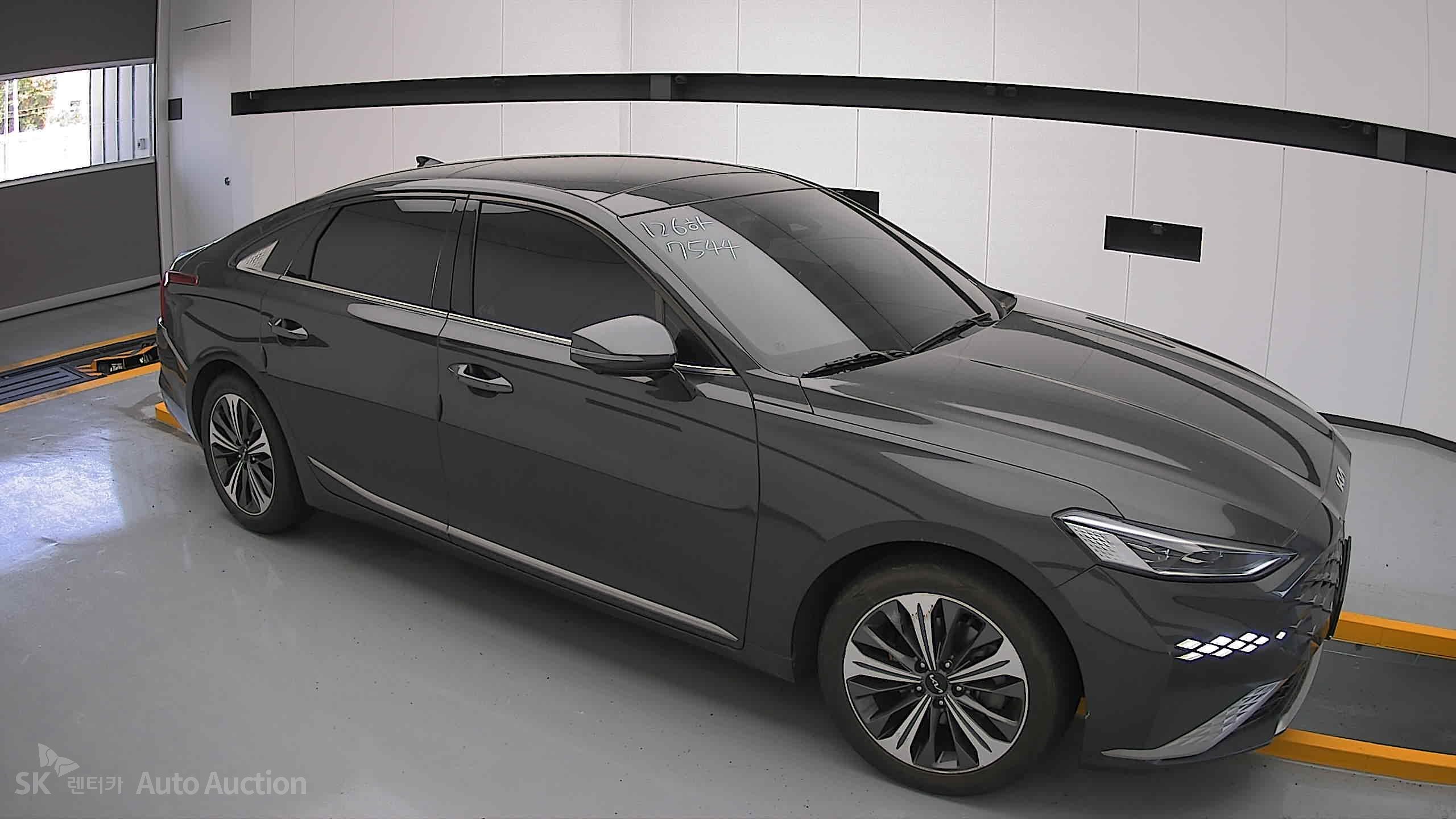 2022 - kia k8