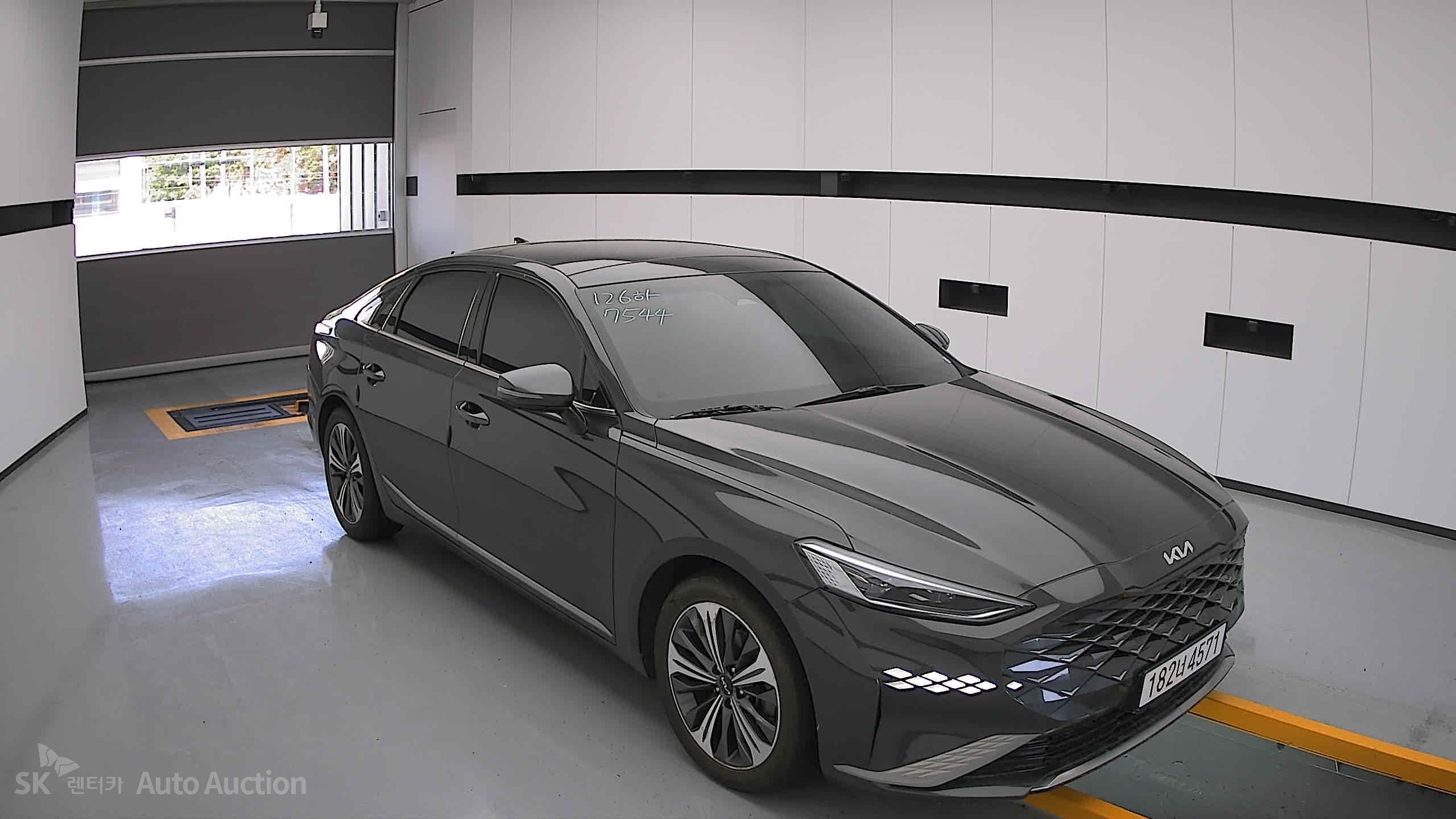 2022 - kia k8