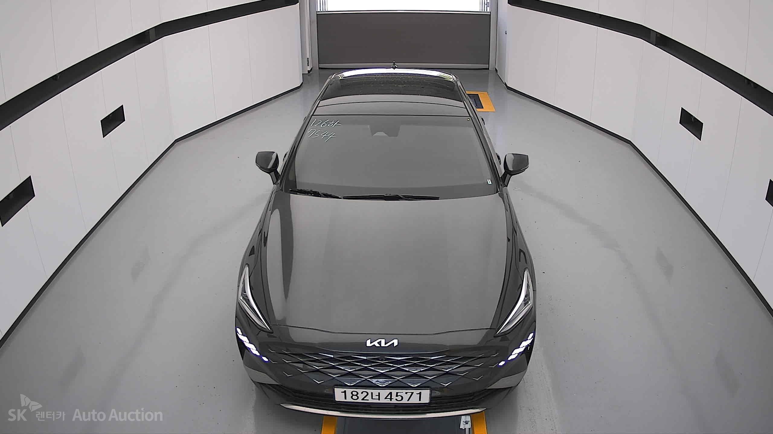 2022 - kia k8