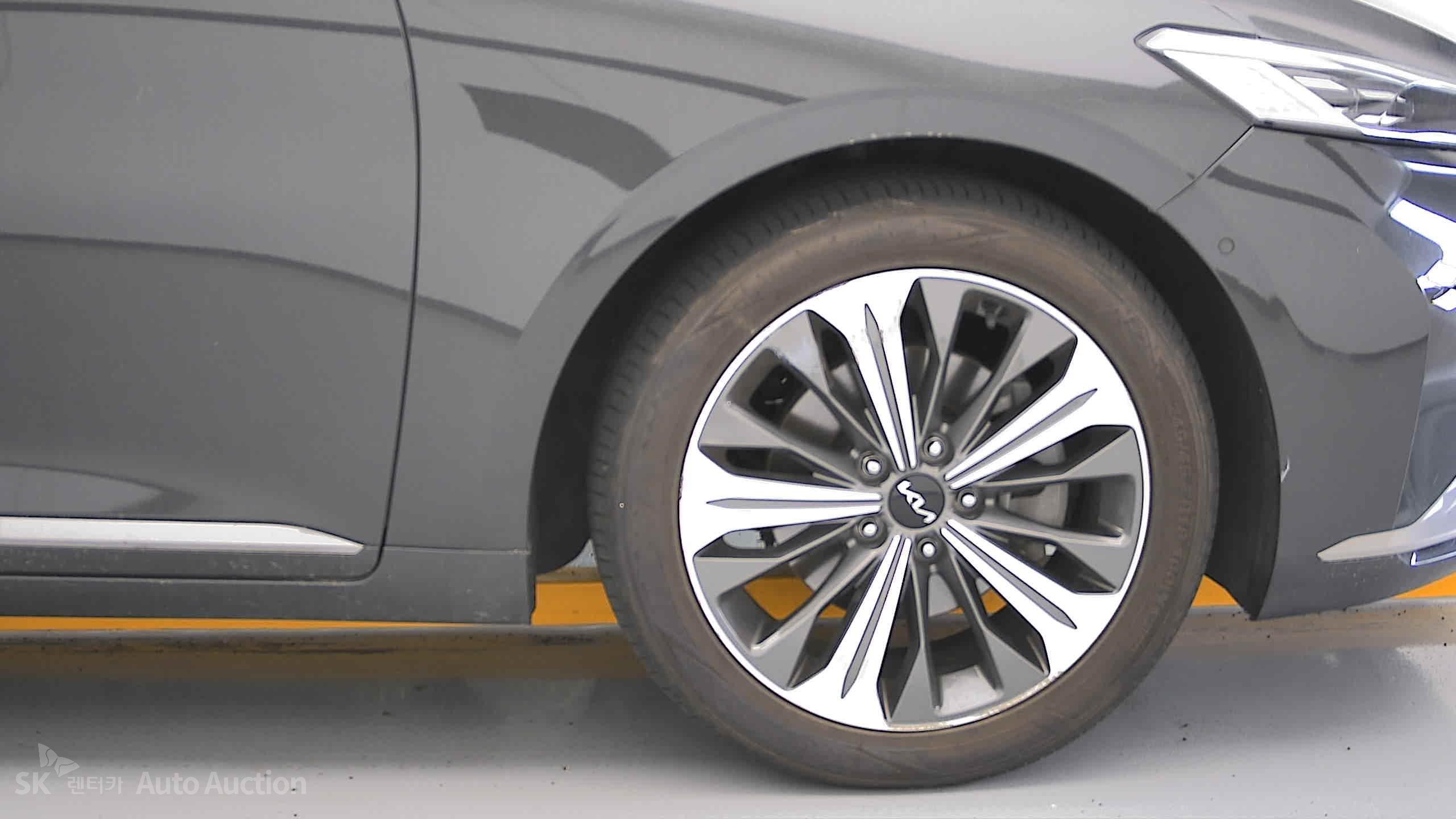 2022 - kia k8