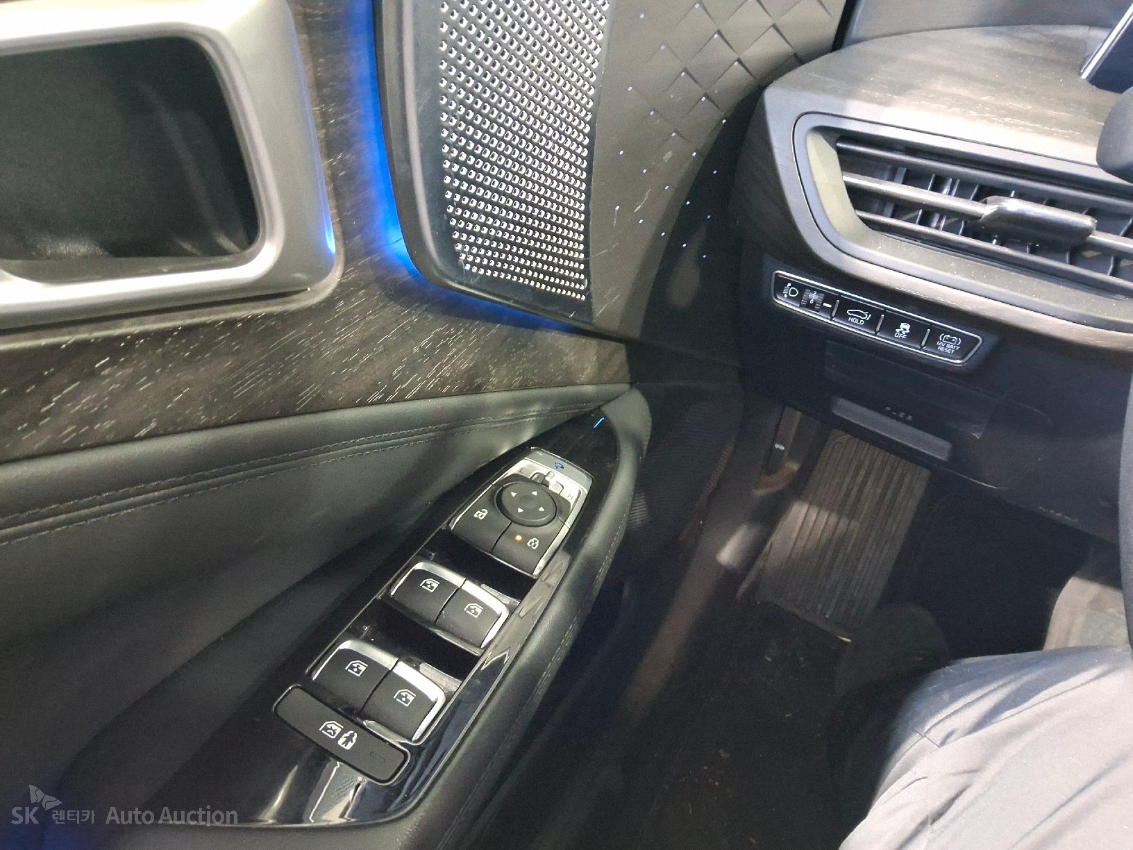 2022 - kia k8