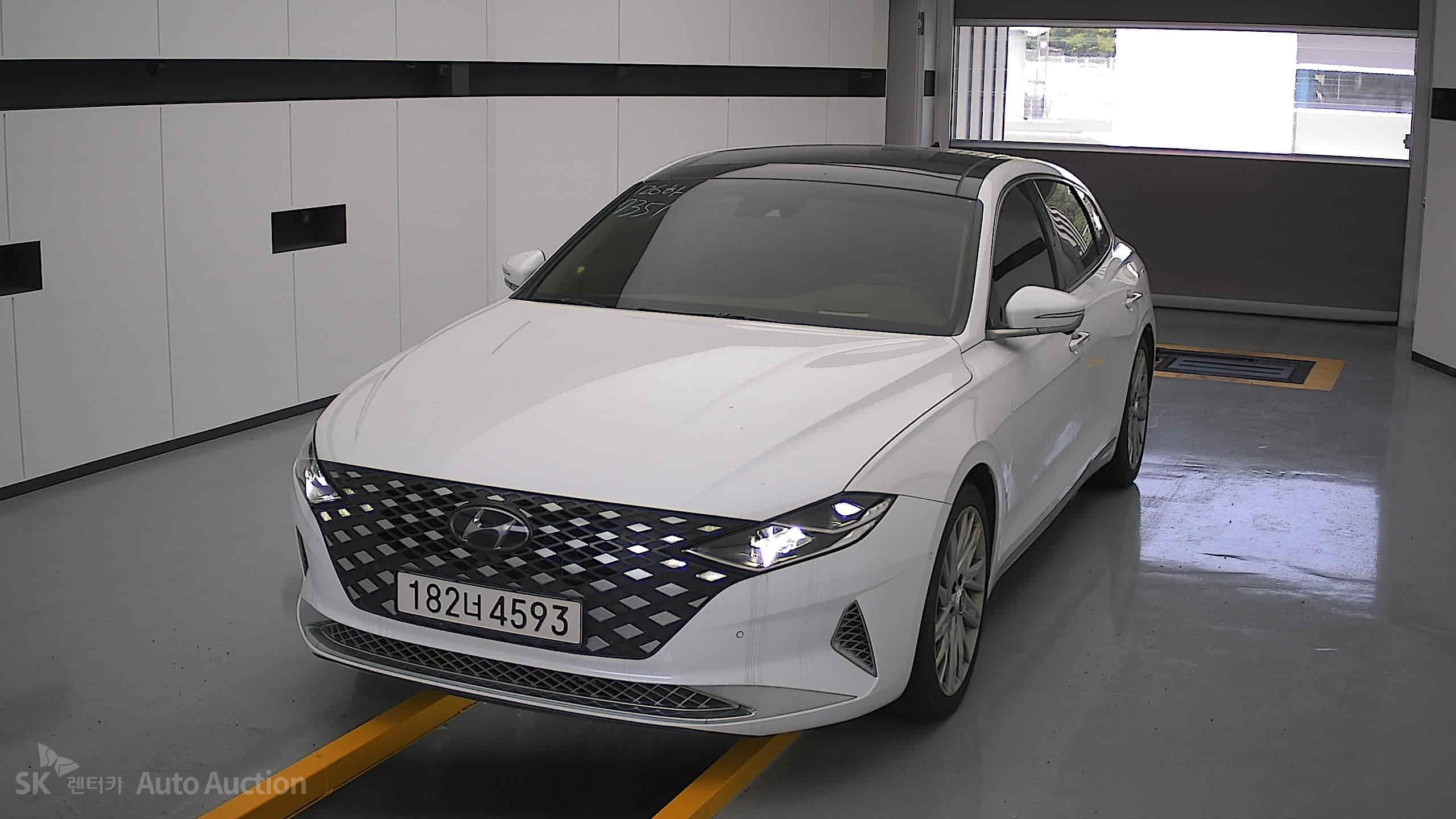 2022 - hyundai grandeur