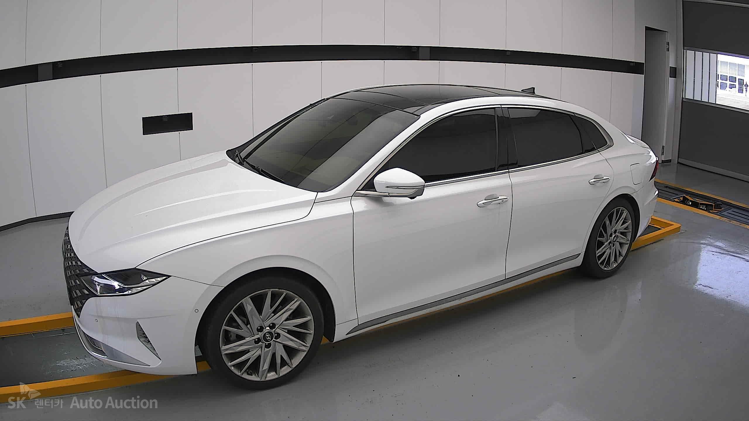2022 - hyundai grandeur