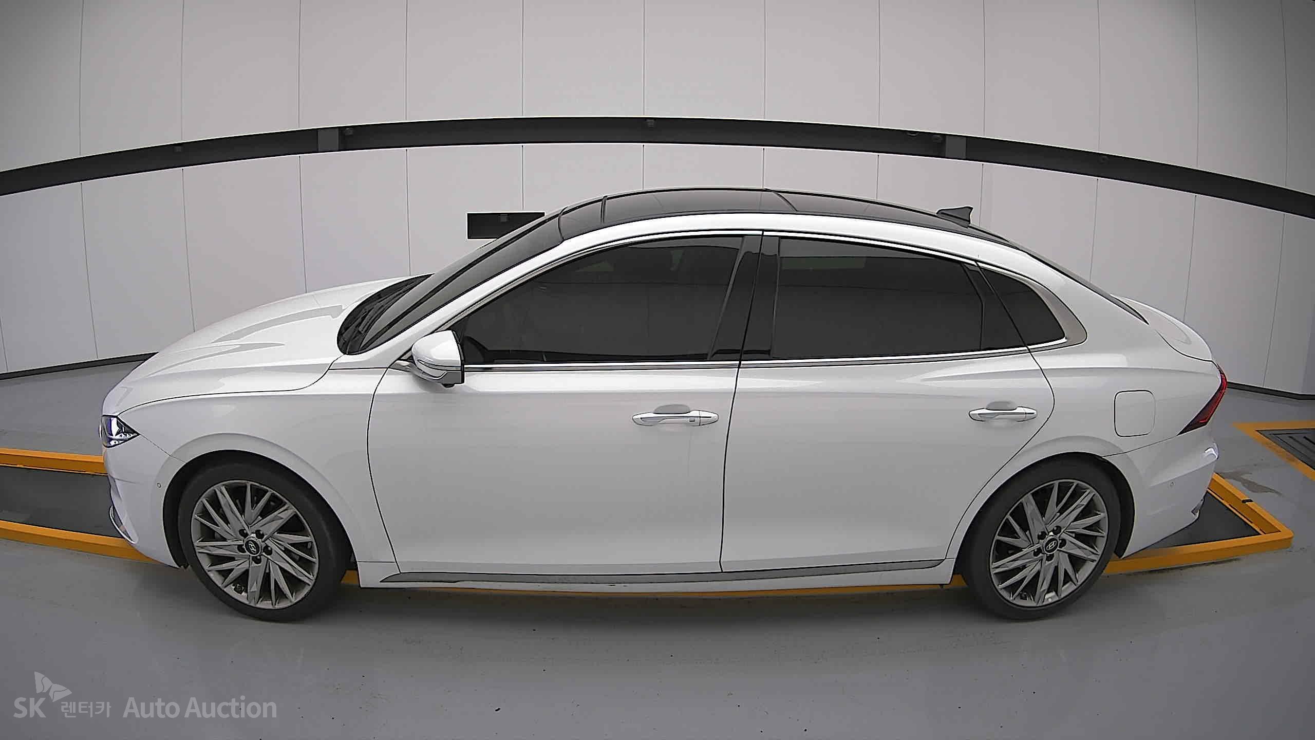 2022 - hyundai grandeur