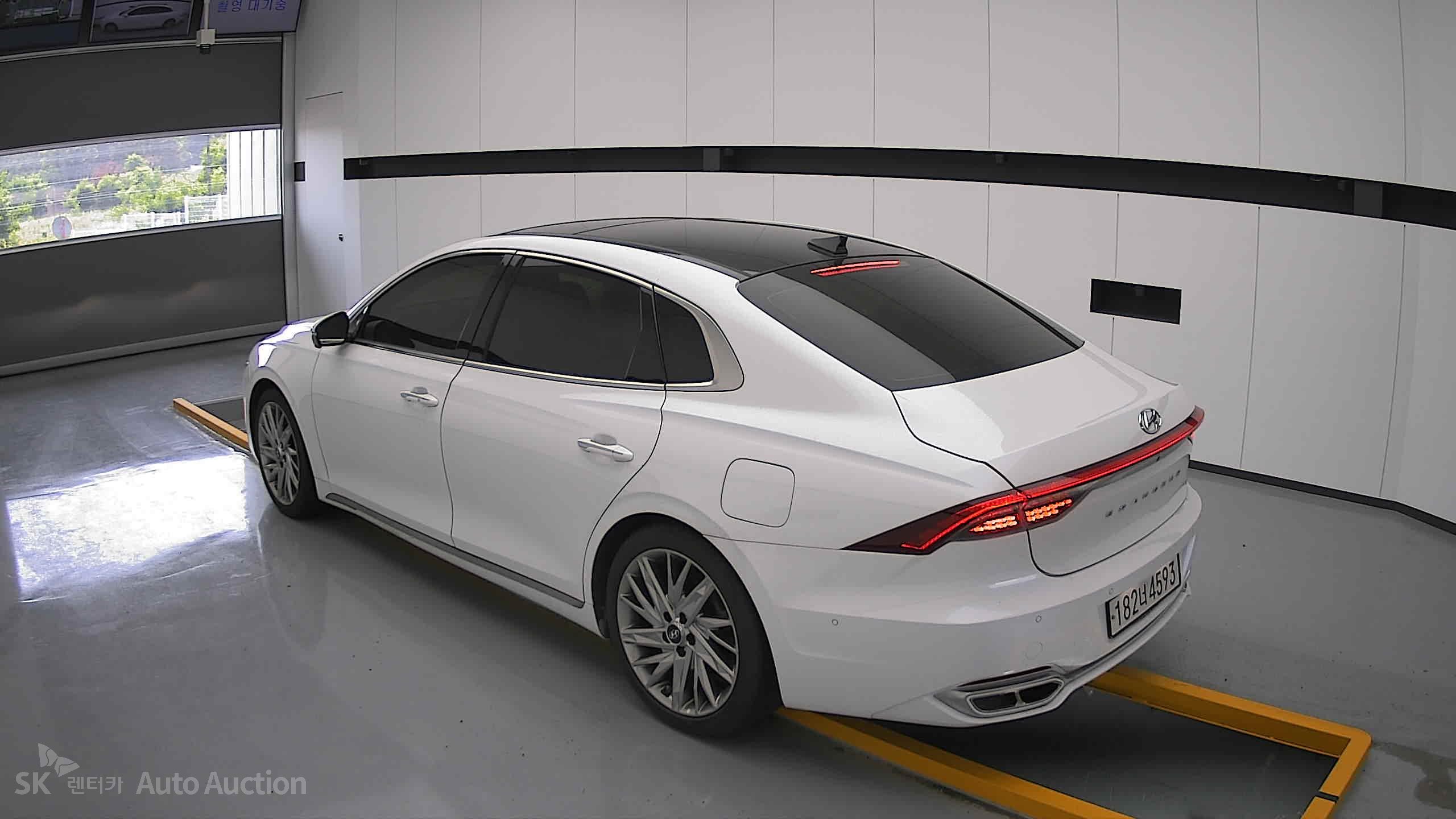 2022 - hyundai grandeur