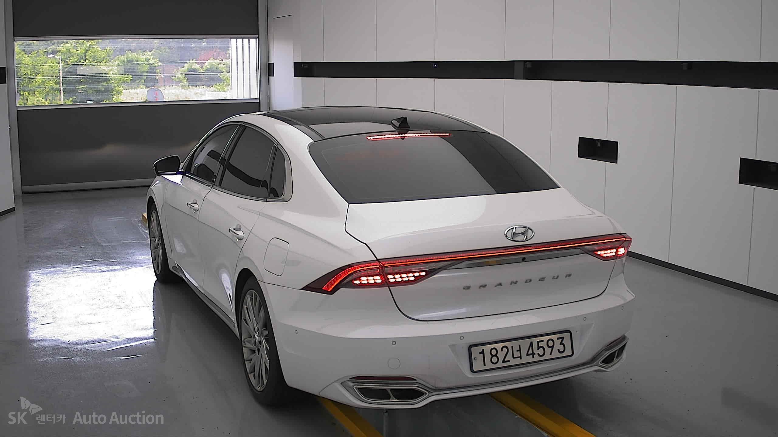 2022 - hyundai grandeur