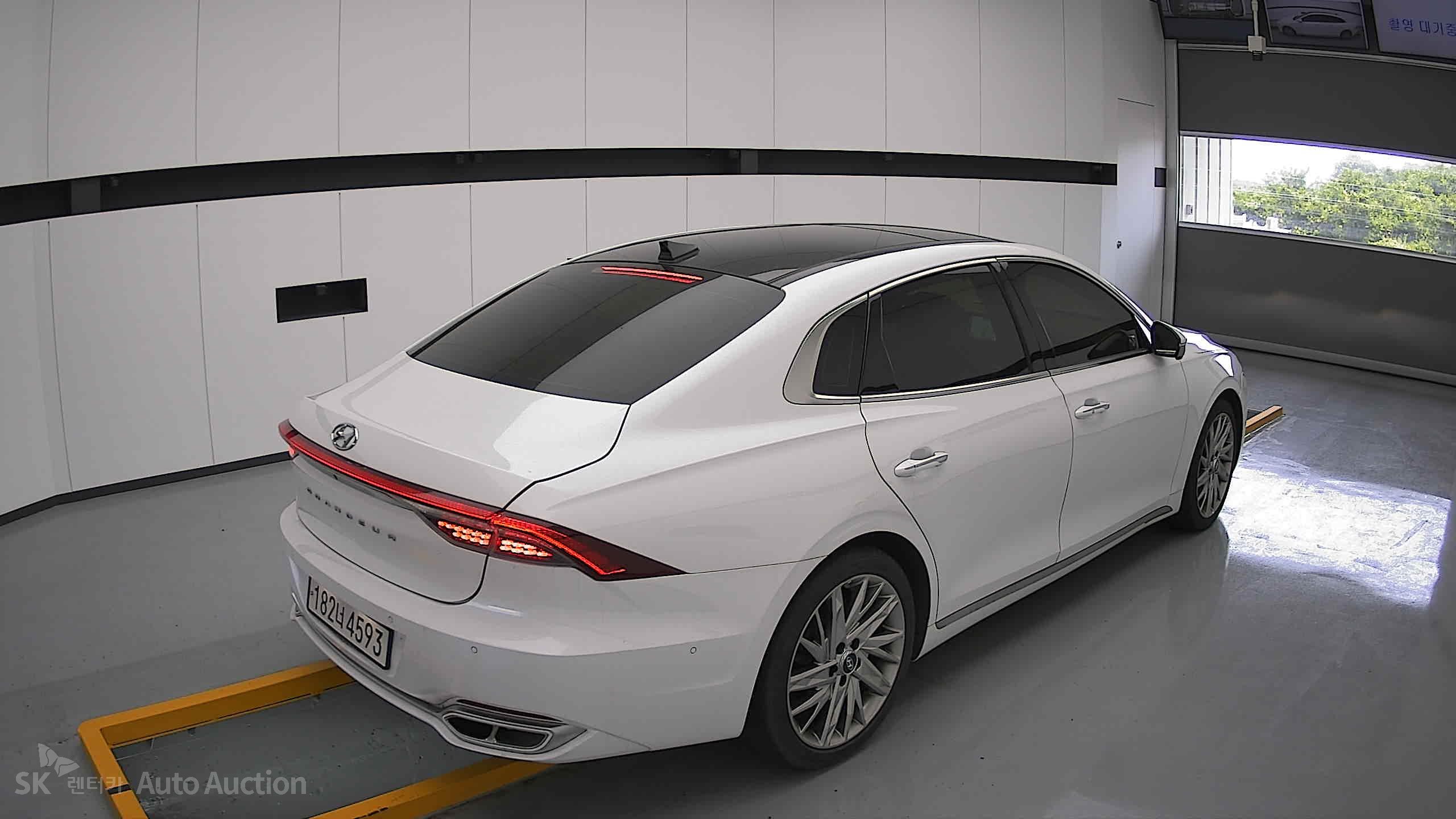 2022 - hyundai grandeur
