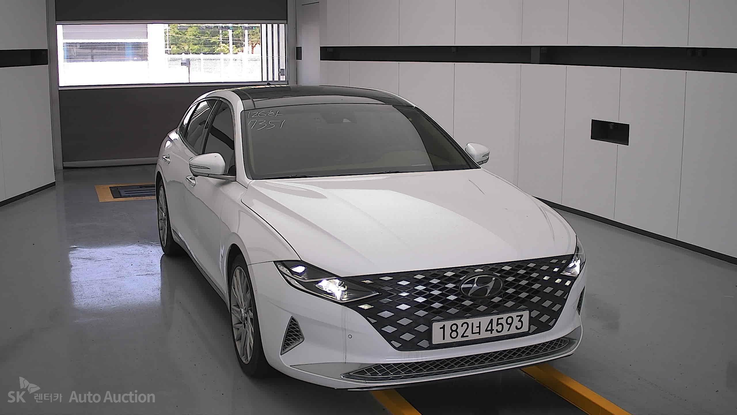 2022 - hyundai grandeur