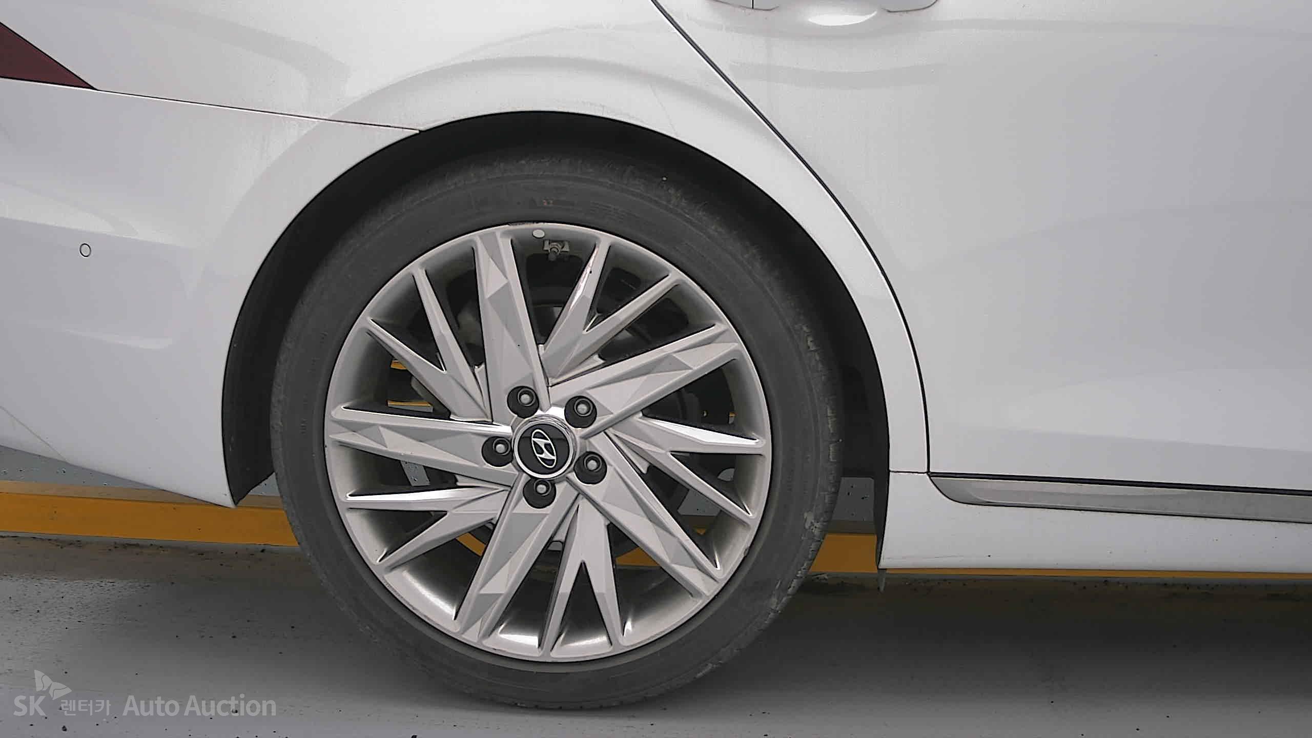 2022 - hyundai grandeur