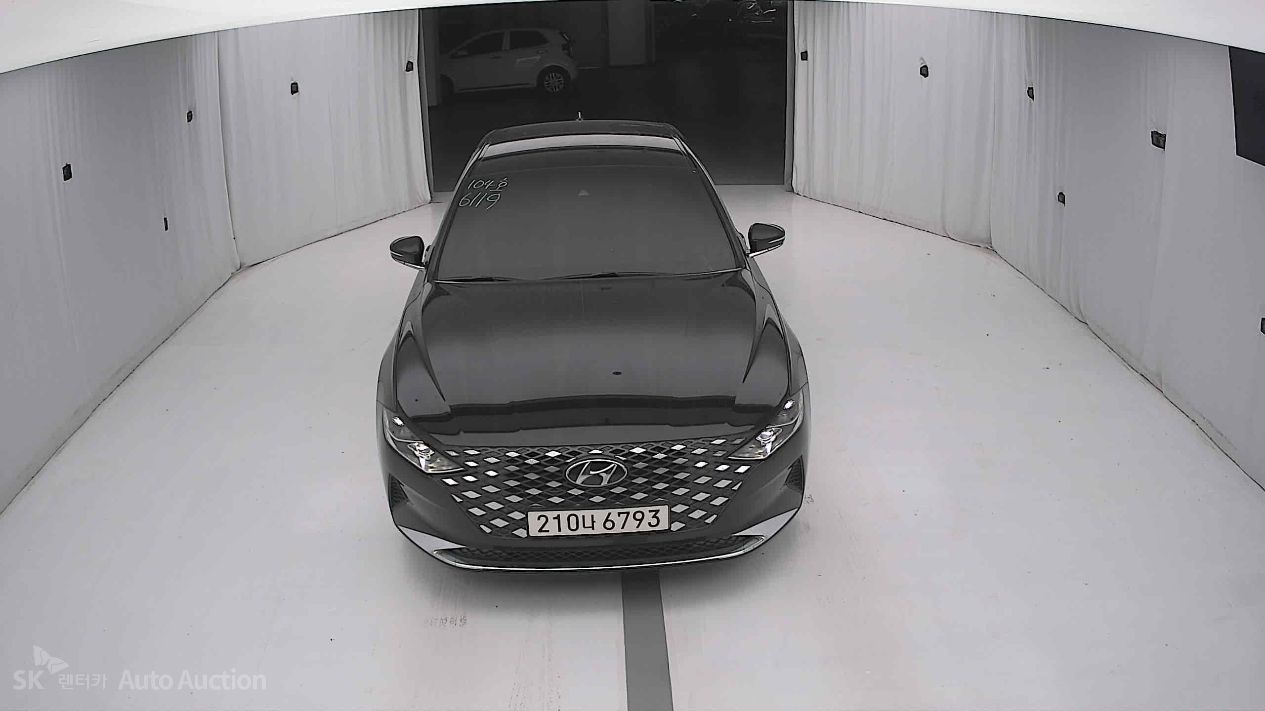 2020 - hyundai grandeur
