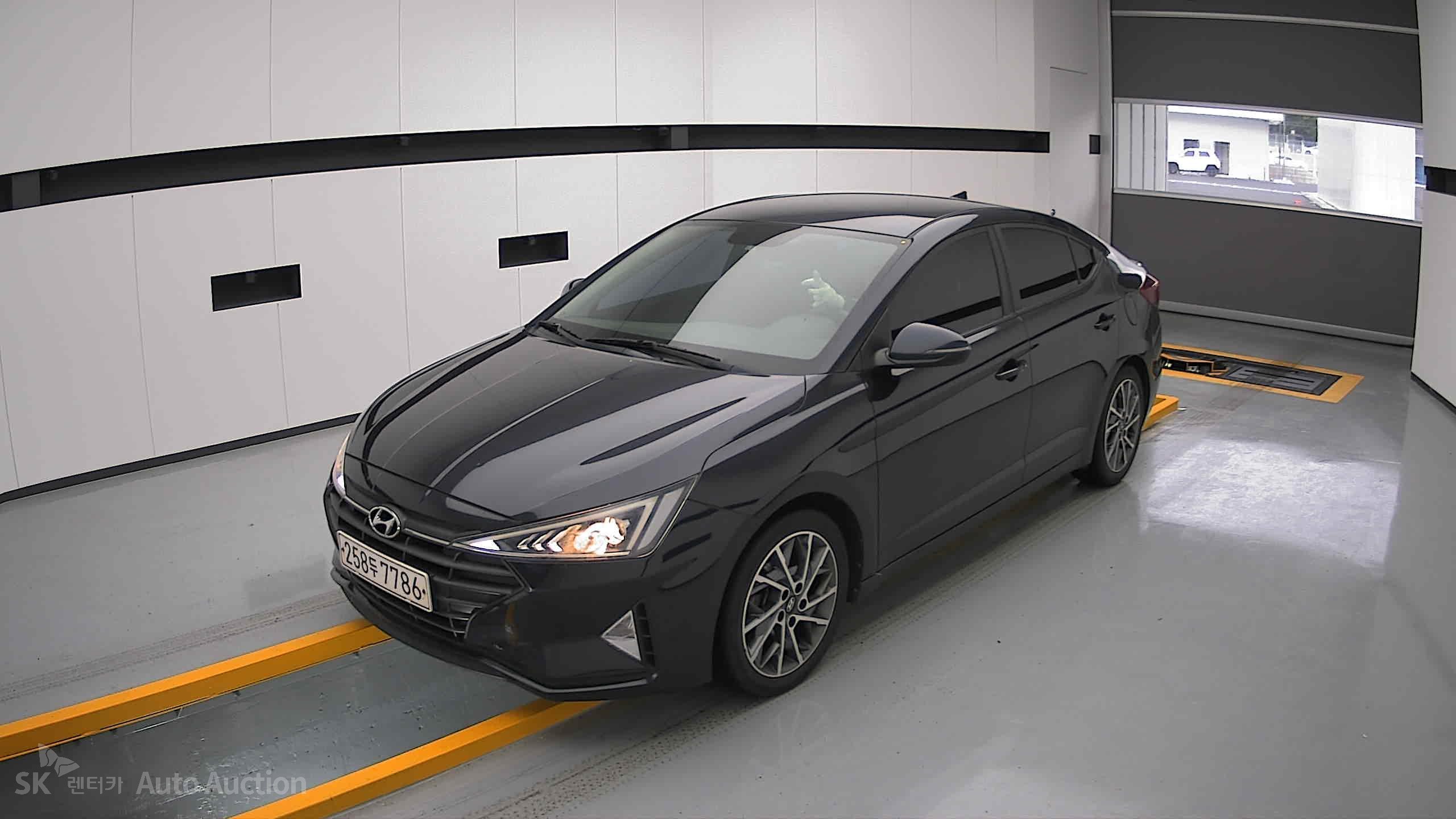 2019 - hyundai avante ad