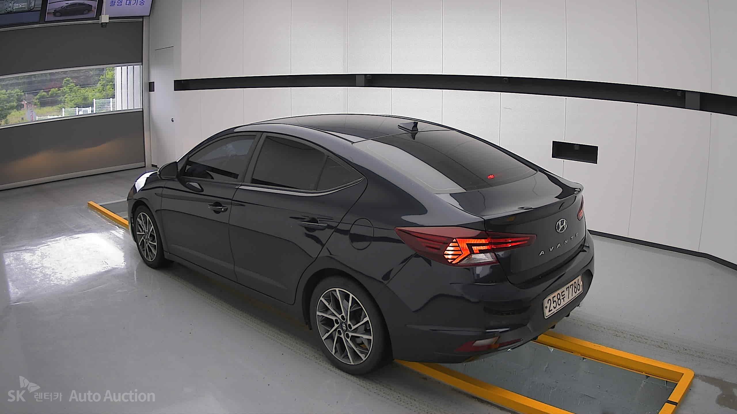 2019 - hyundai avante ad