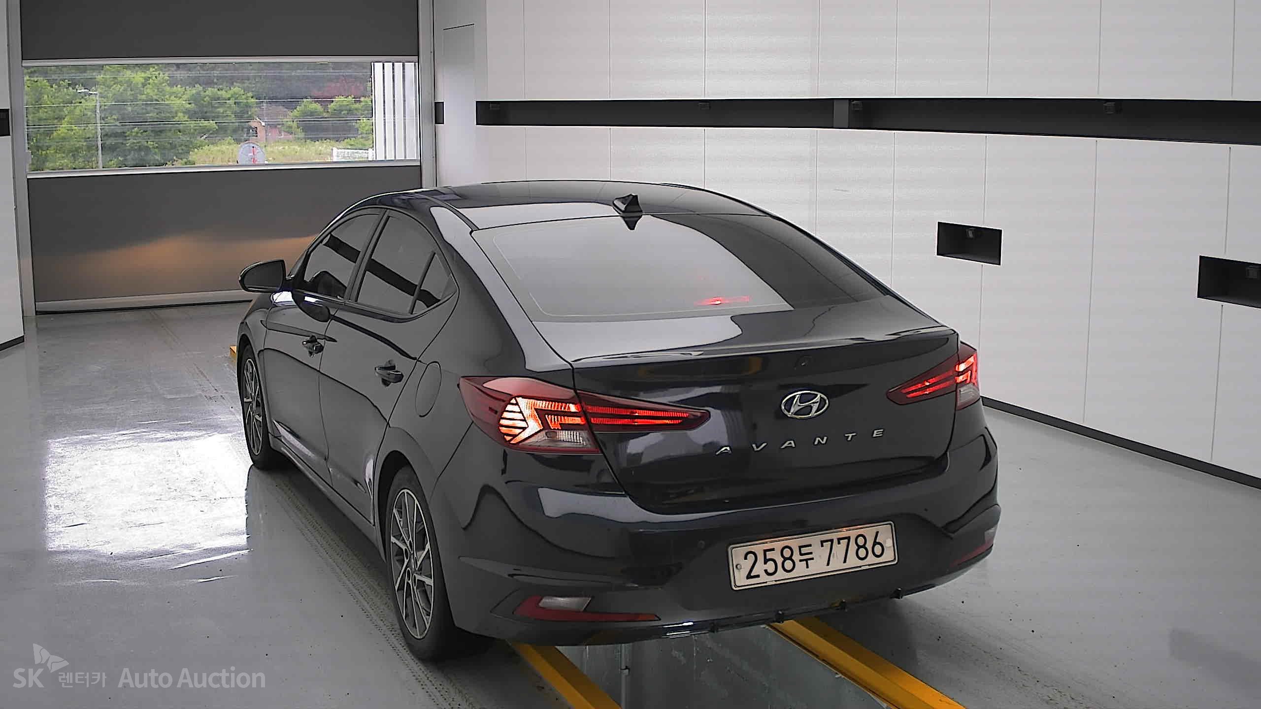 2019 - hyundai avante ad