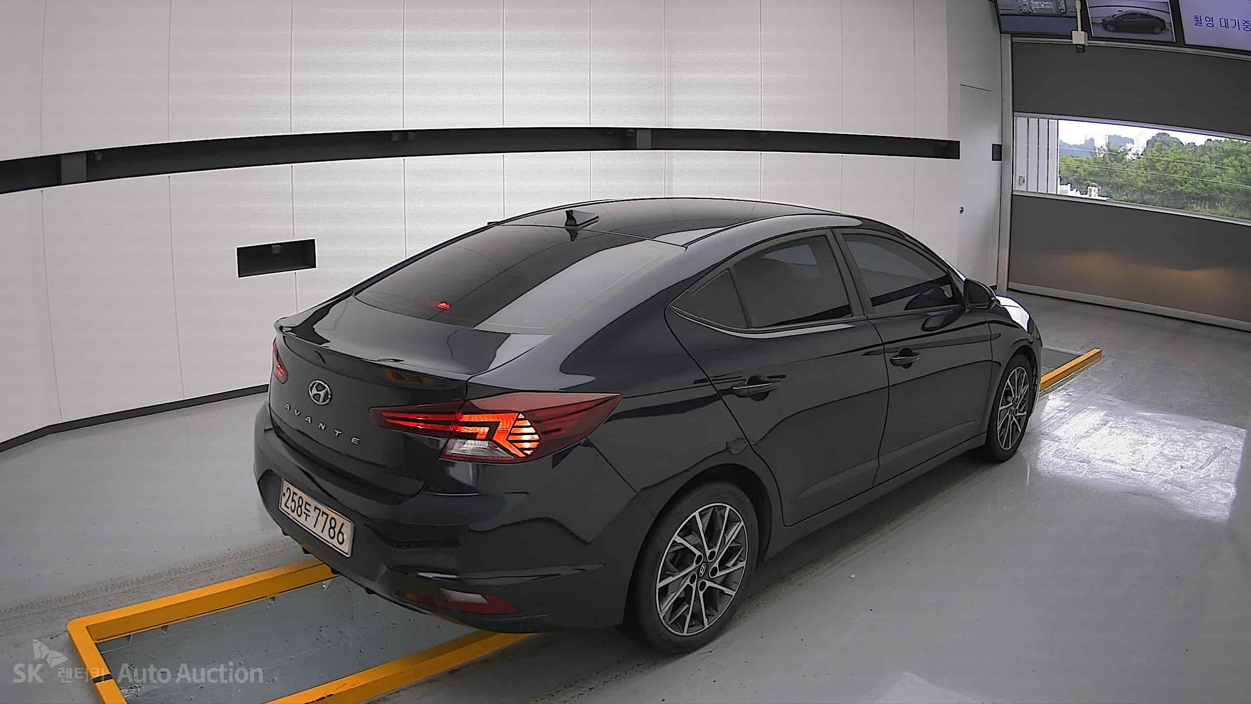 2019 - hyundai avante ad