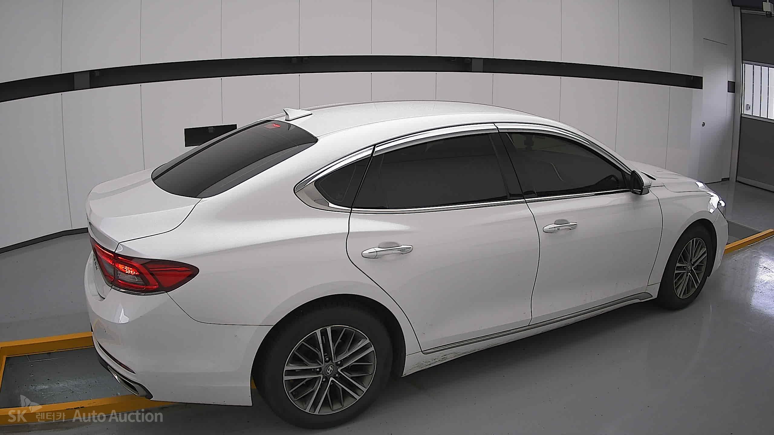 2019 - hyundai grandeur
