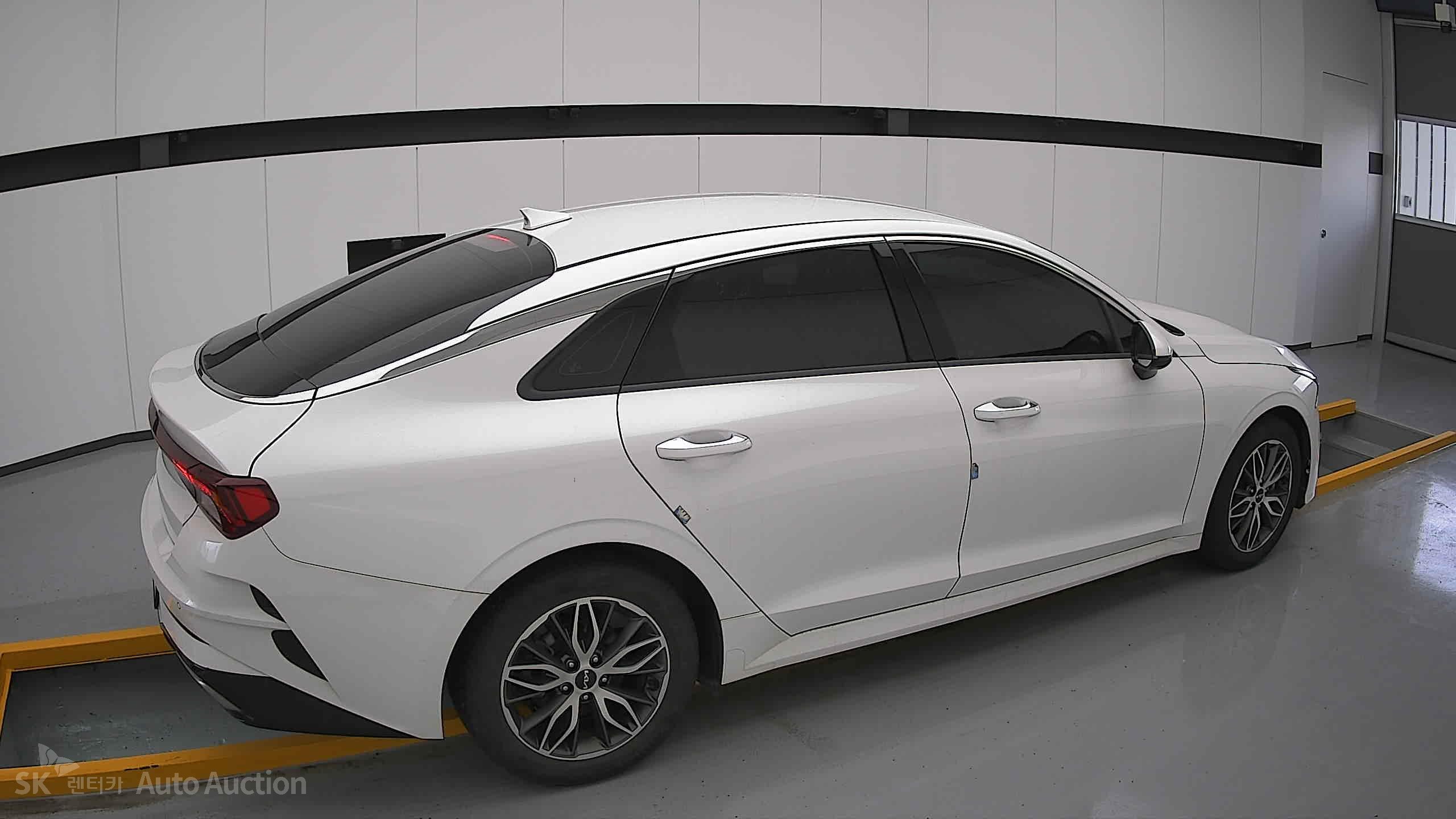 2023 - kia k5
