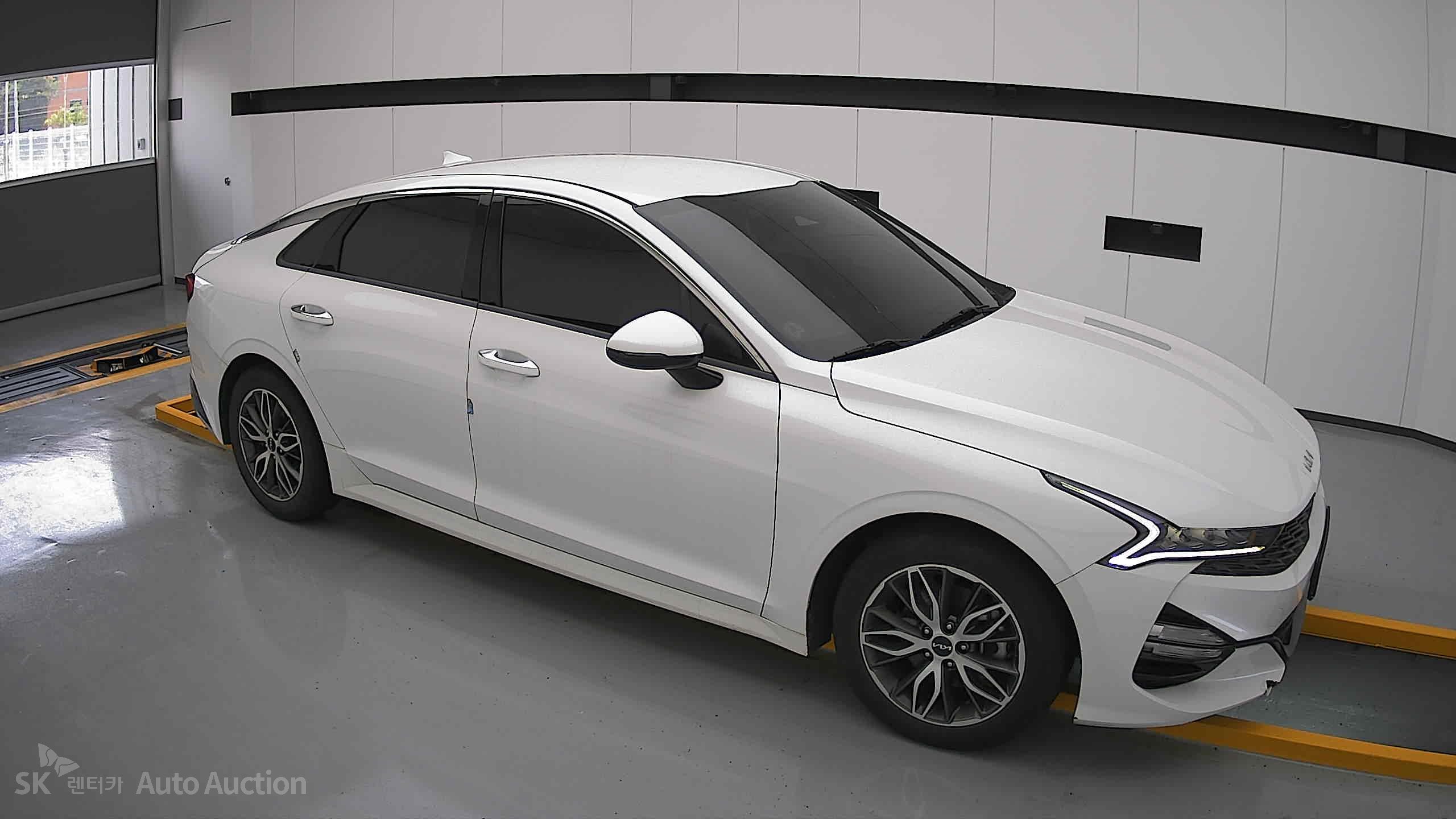 2023 - kia k5