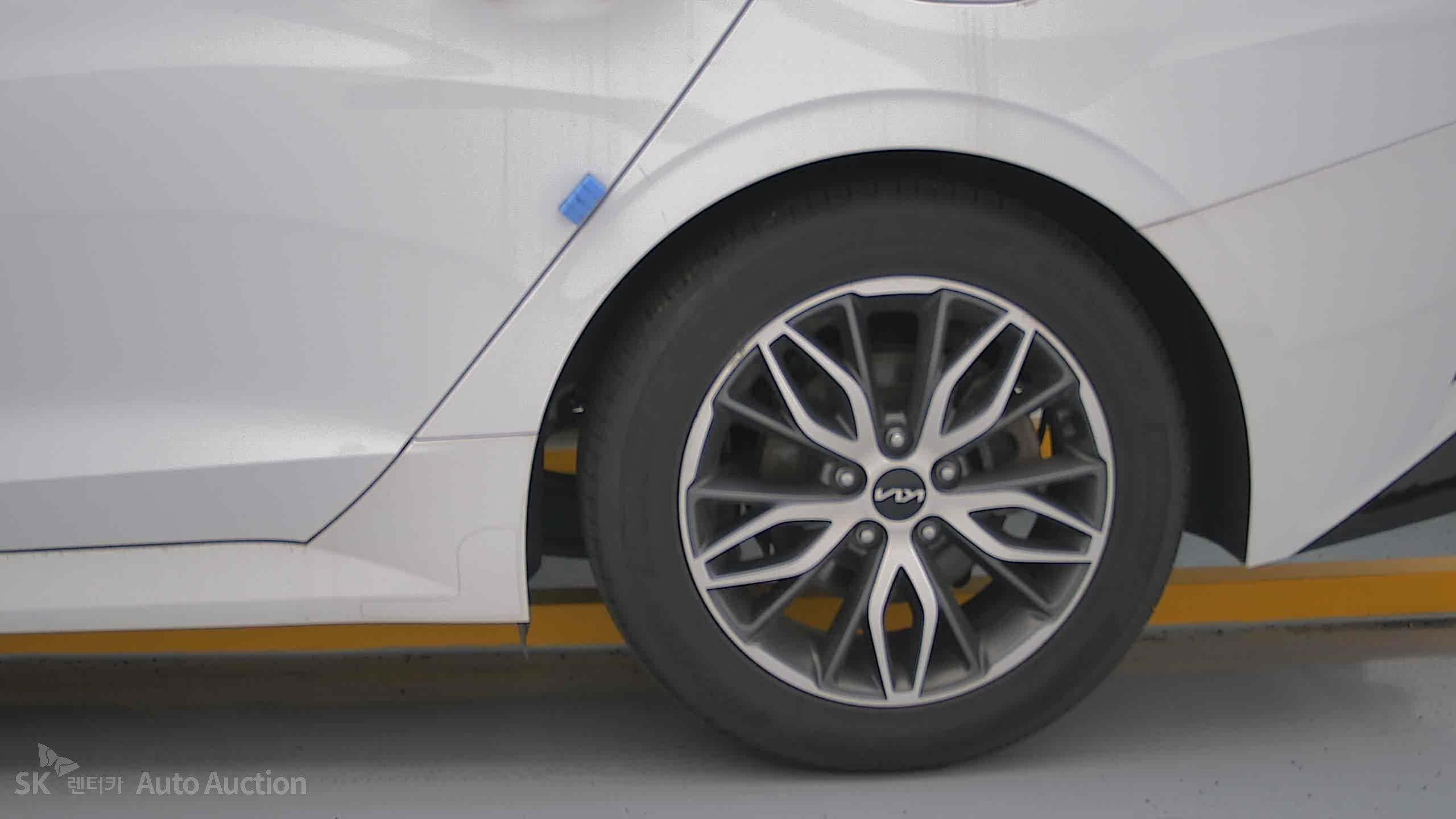 2023 - kia k5