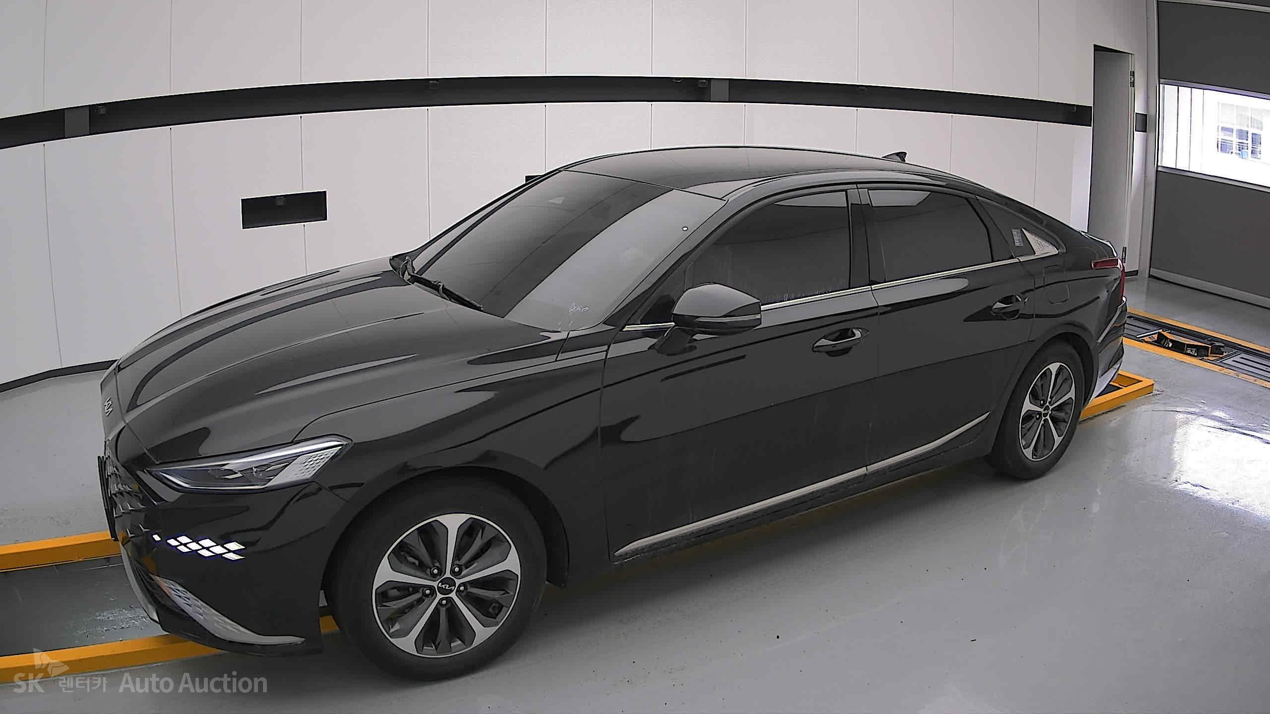 2022 - kia k8