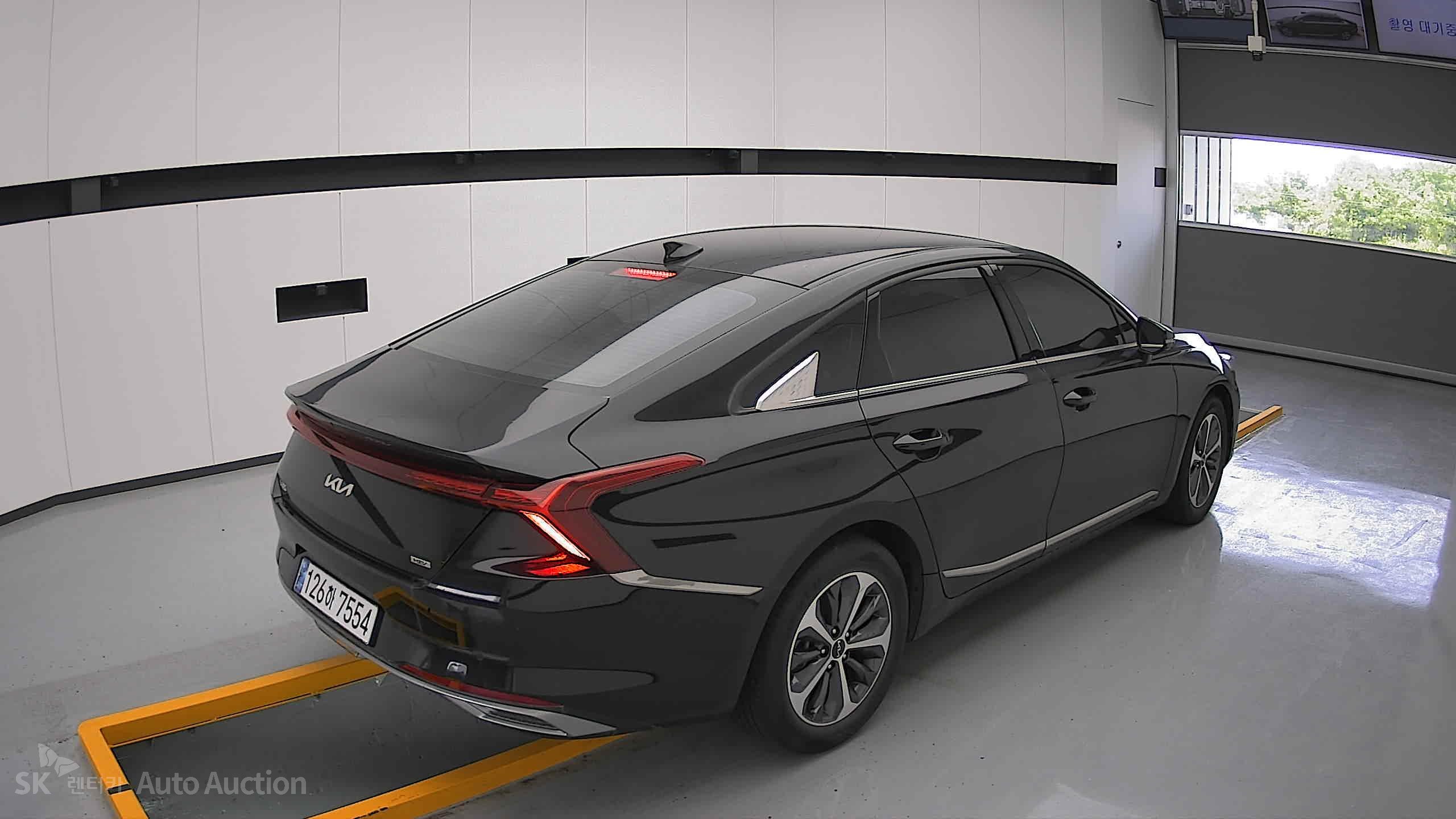2022 - kia k8