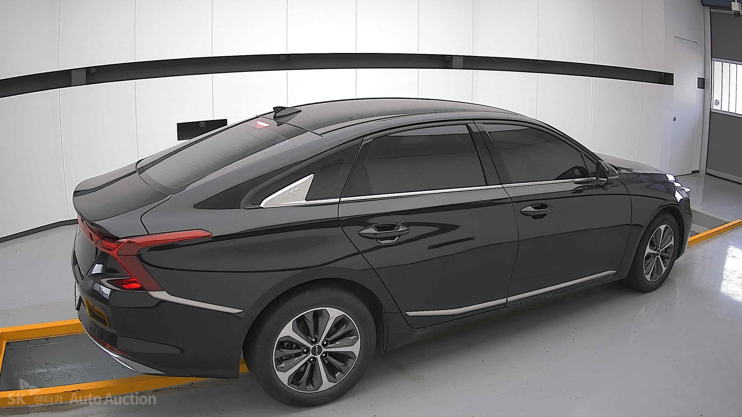 2022 - kia k8
