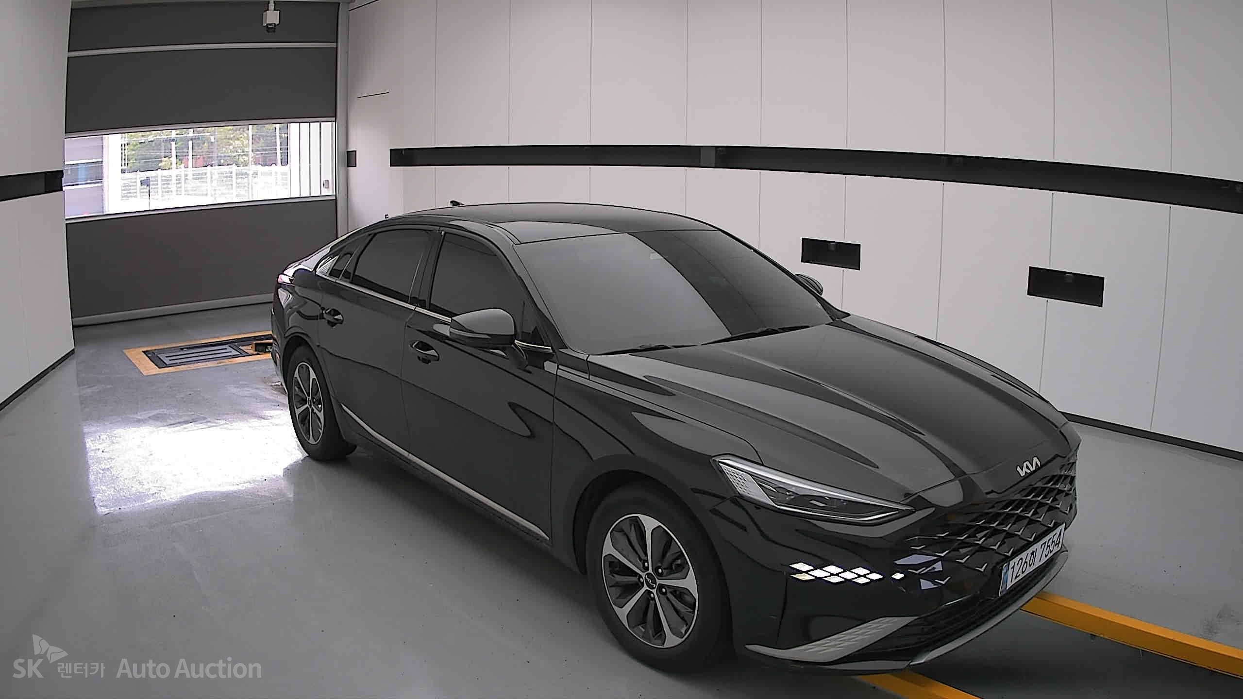 2022 - kia k8
